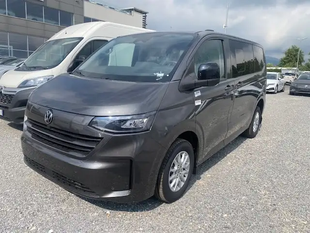 Volkswagen T7 Caravelle Life 2.0 TDI 110 kW ant. auto