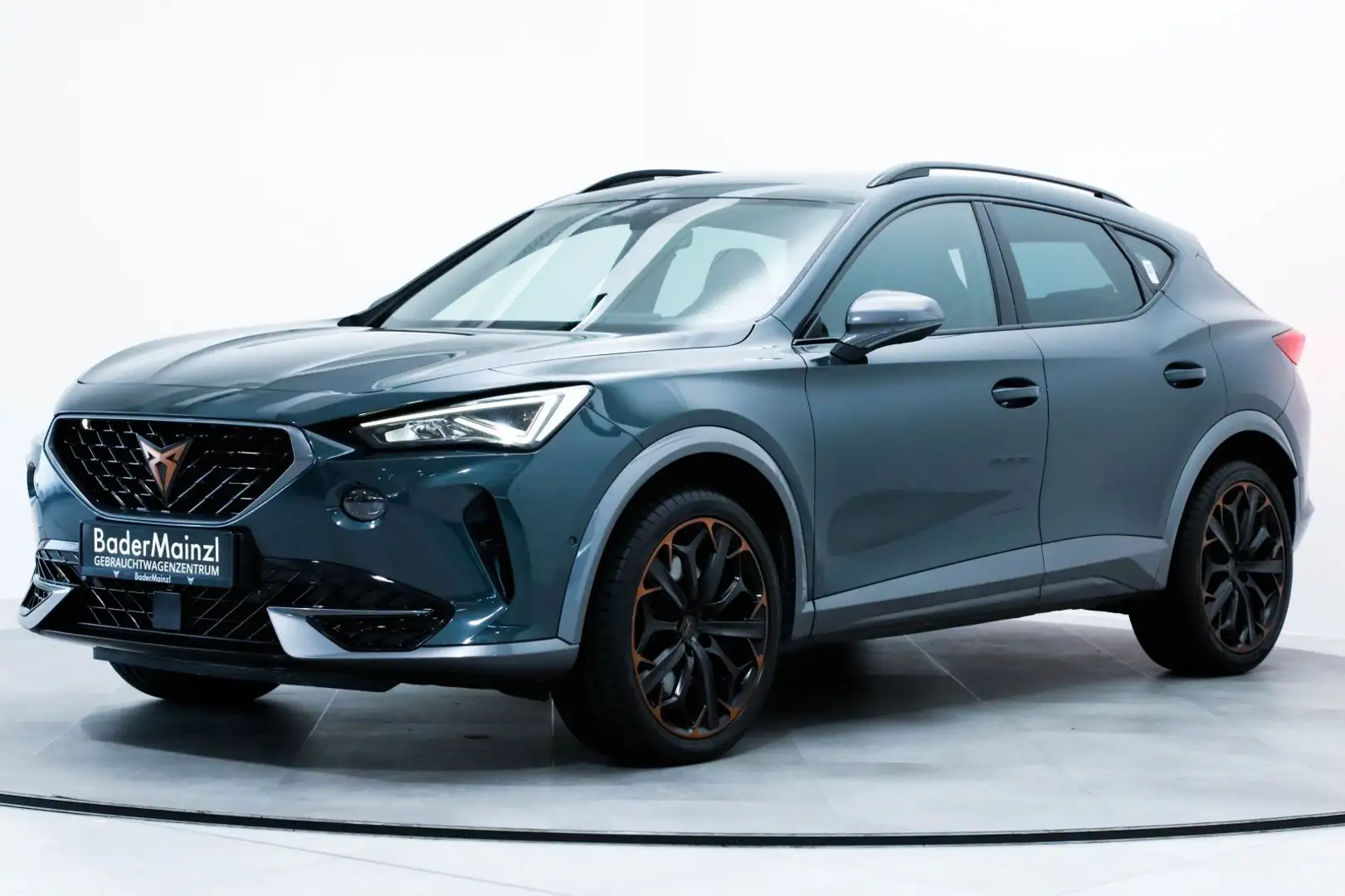 CUPRA Formentor 2.0 TSI 4D DSG VZ AHK CarPlay SHZ ACC Grün - 2