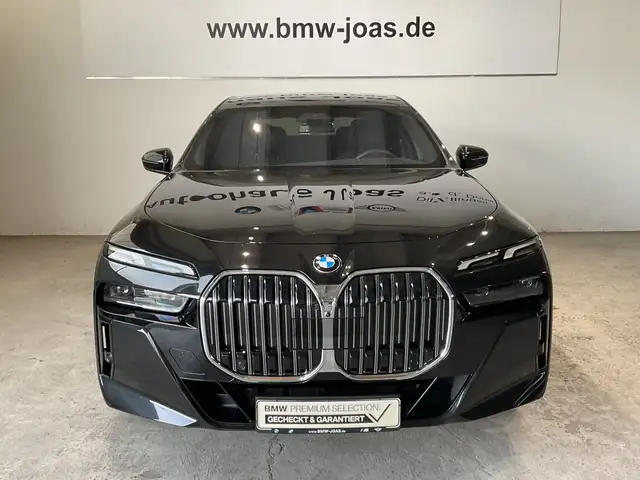 BMW M view 2