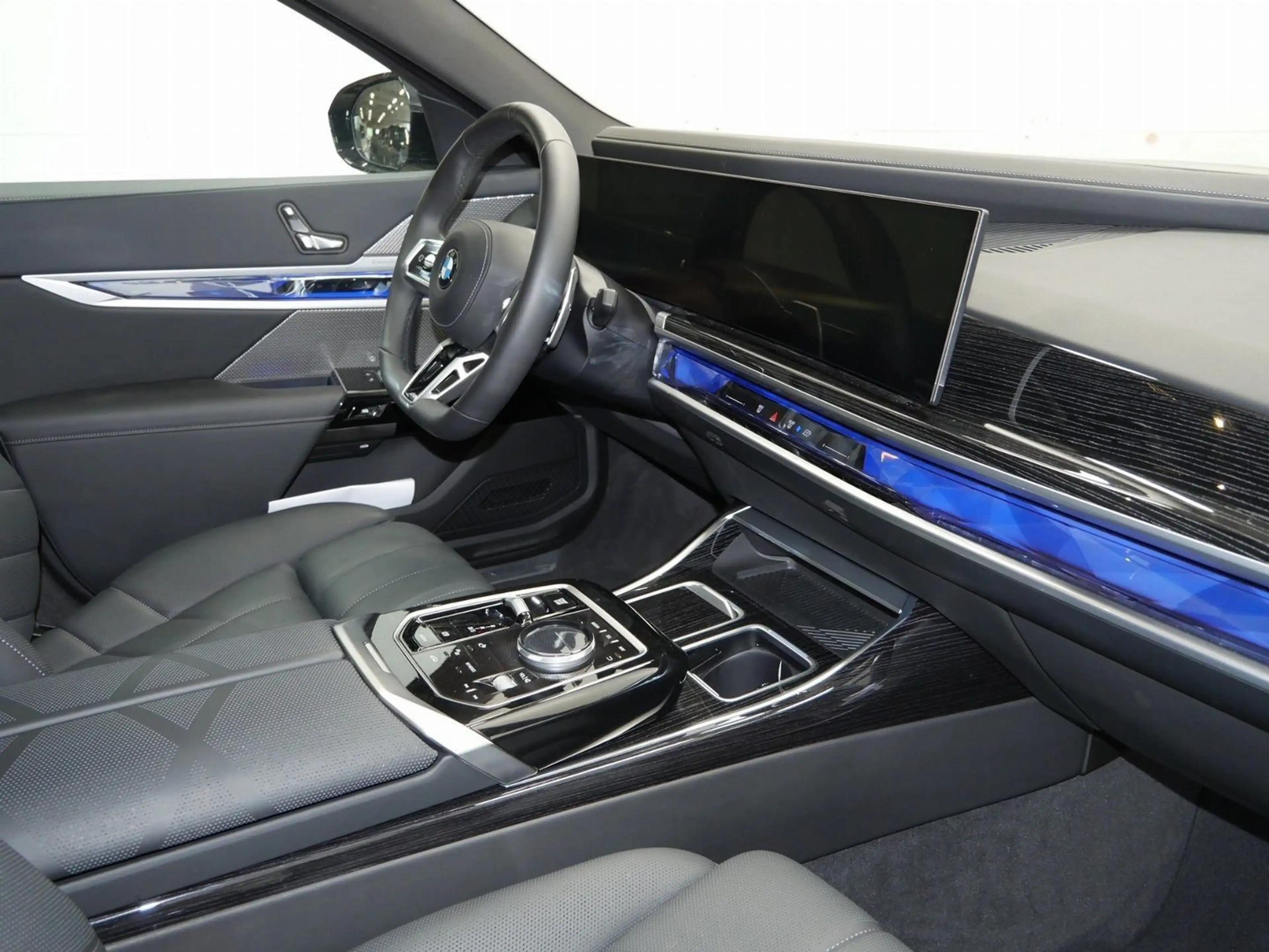 BMW 740 d xDrive |Executive Lounge |Sitzbelüft. |M Sportpa — photo 5