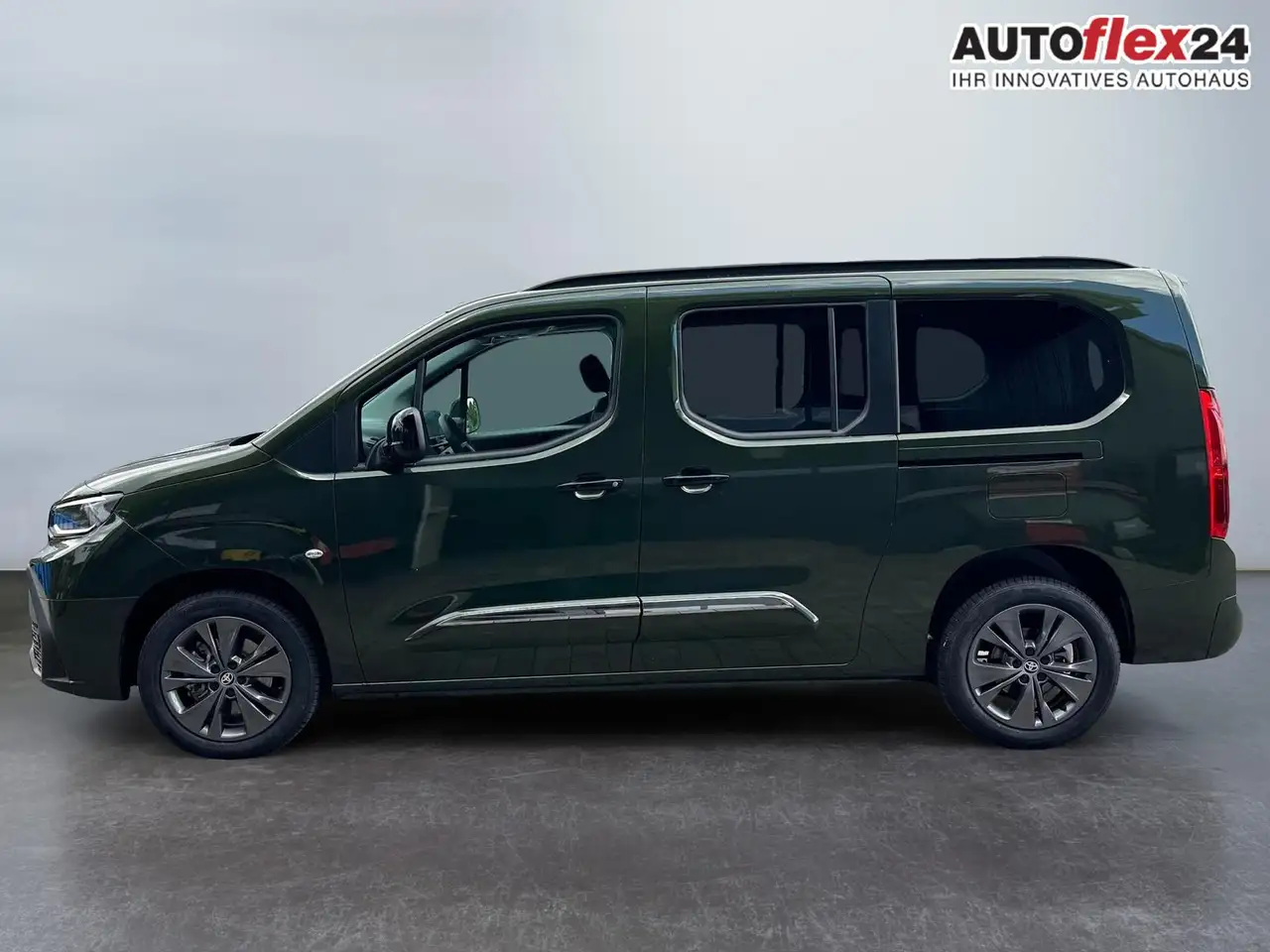 Toyota Proace City Verso 1,5 D-4D Family Automatik L2 7 Sitzer 2Zo... 7