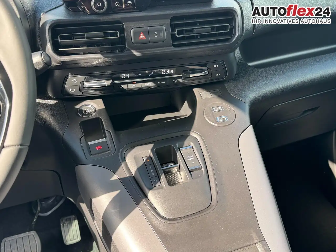 Toyota Proace City Verso 1,5 D-4D Family Automatik L2 7 Sitzer 2Zo... 16