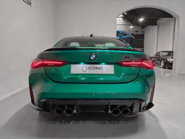 BMW M4 view 9