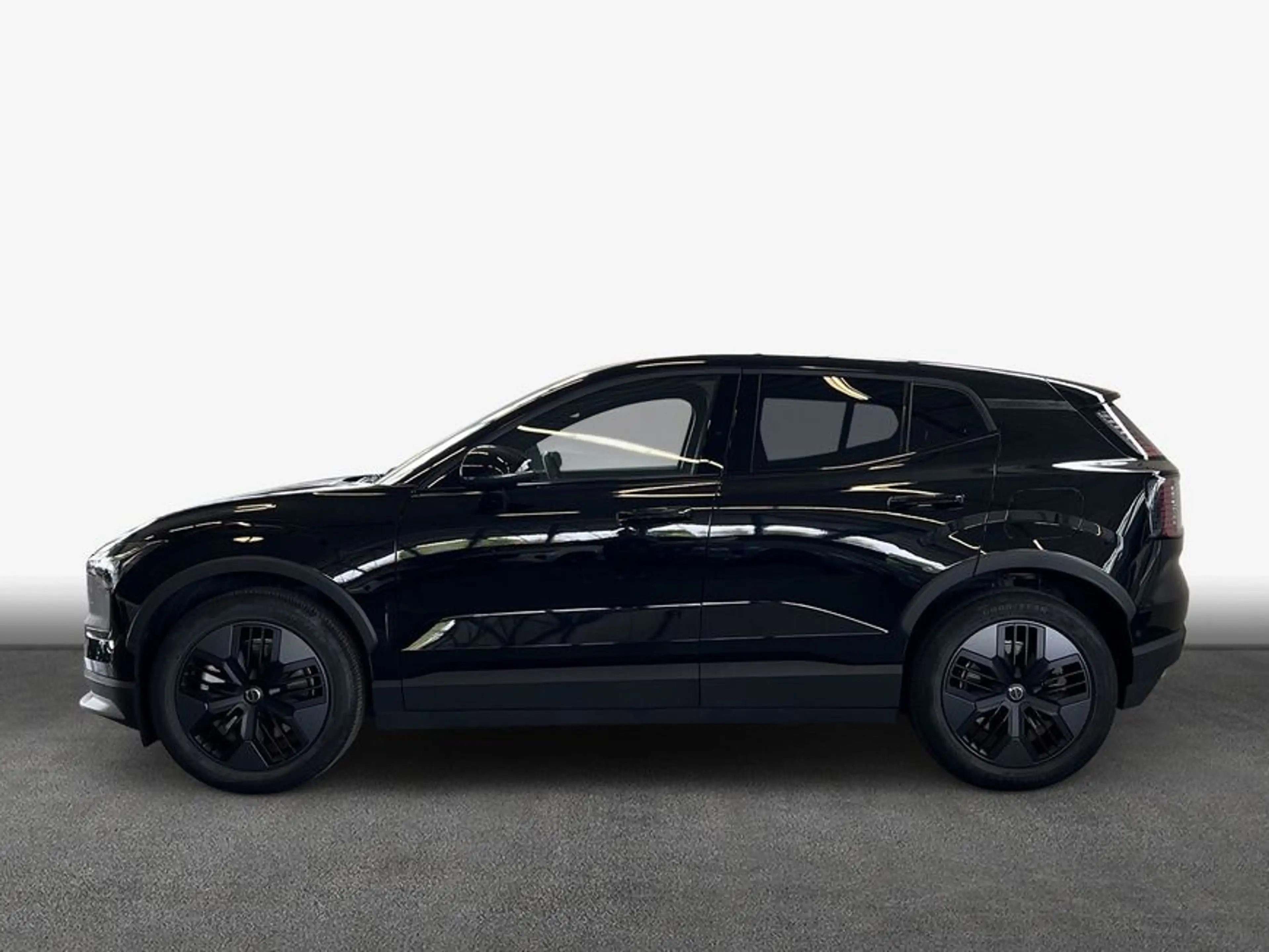 Volvo EX30 Cross Country Twin Performance AWD Ultra — photo 5