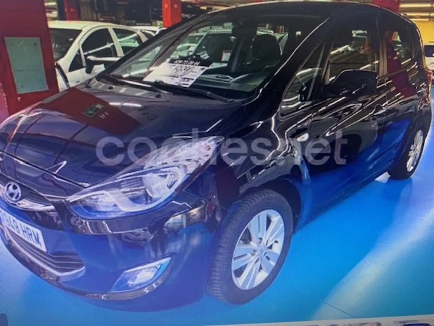 Hyundai iX20 1.4i SLE Negro - 1