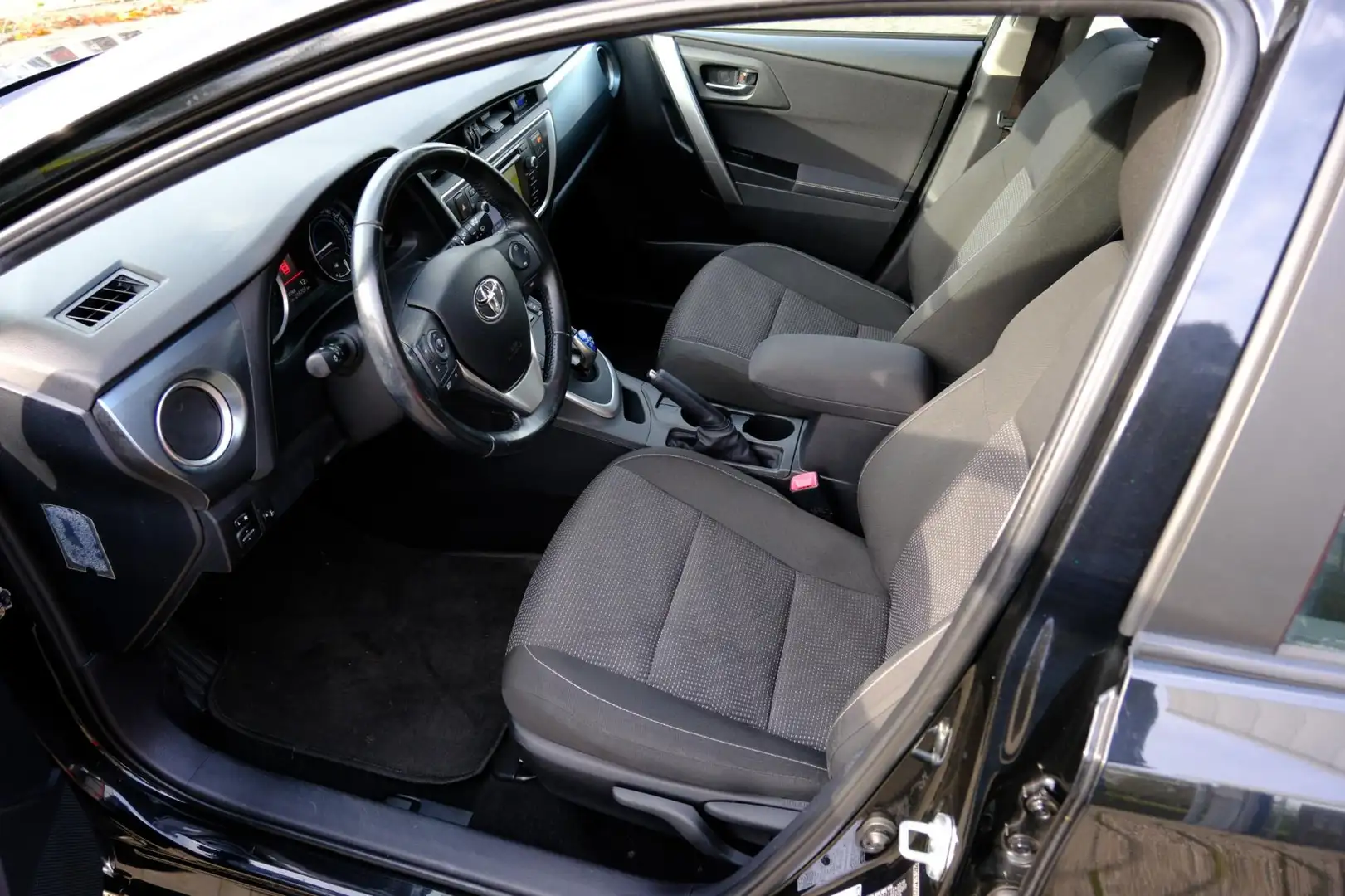 Toyota Auris 1.8 Hybrid Aspiration Aut. Navi|Cam|Clima|LMV Nero - 2