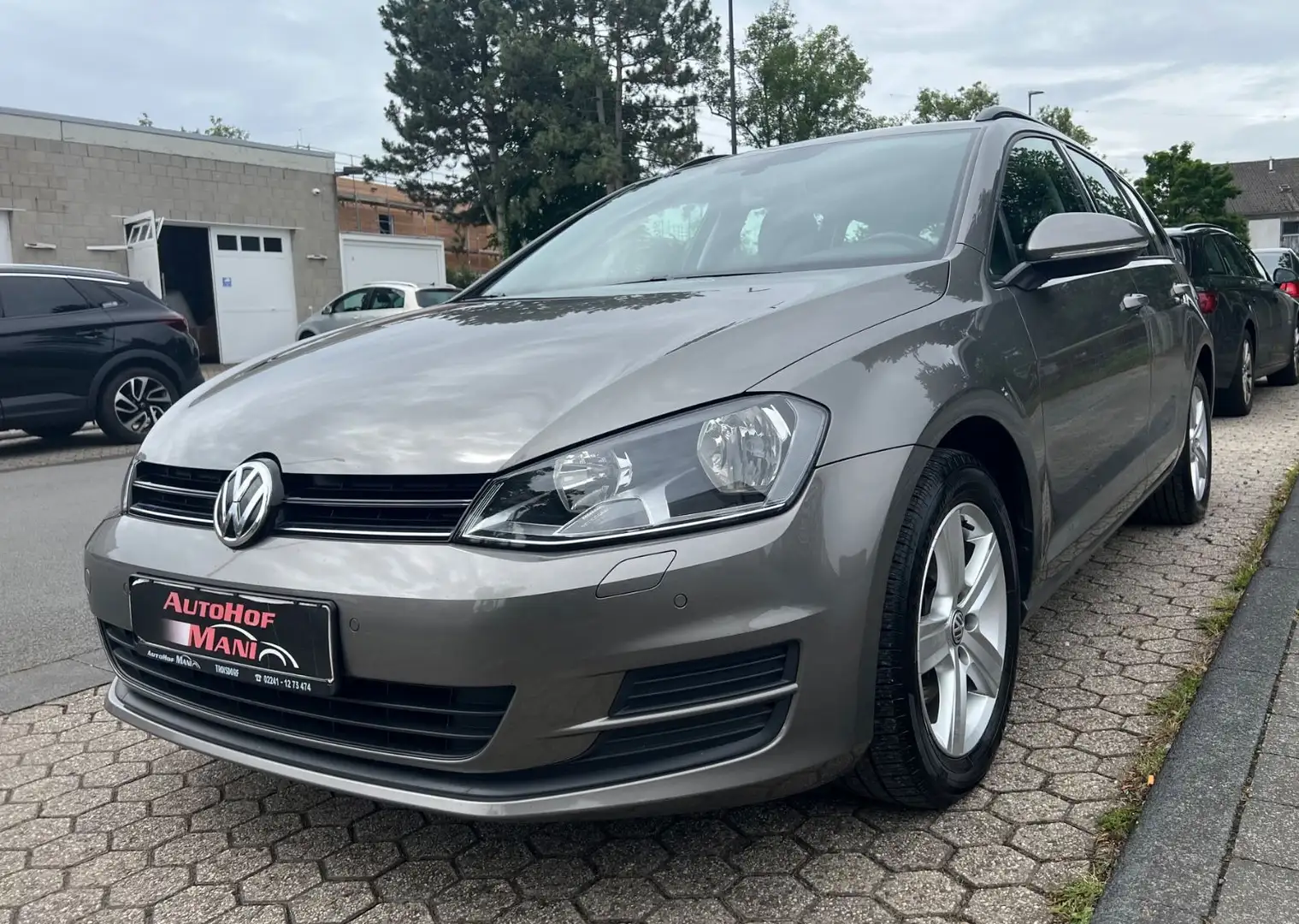 Volkswagen Golf VII Variant 4Motion/Navi/Rückfahrkamera/AHK Gris - 1