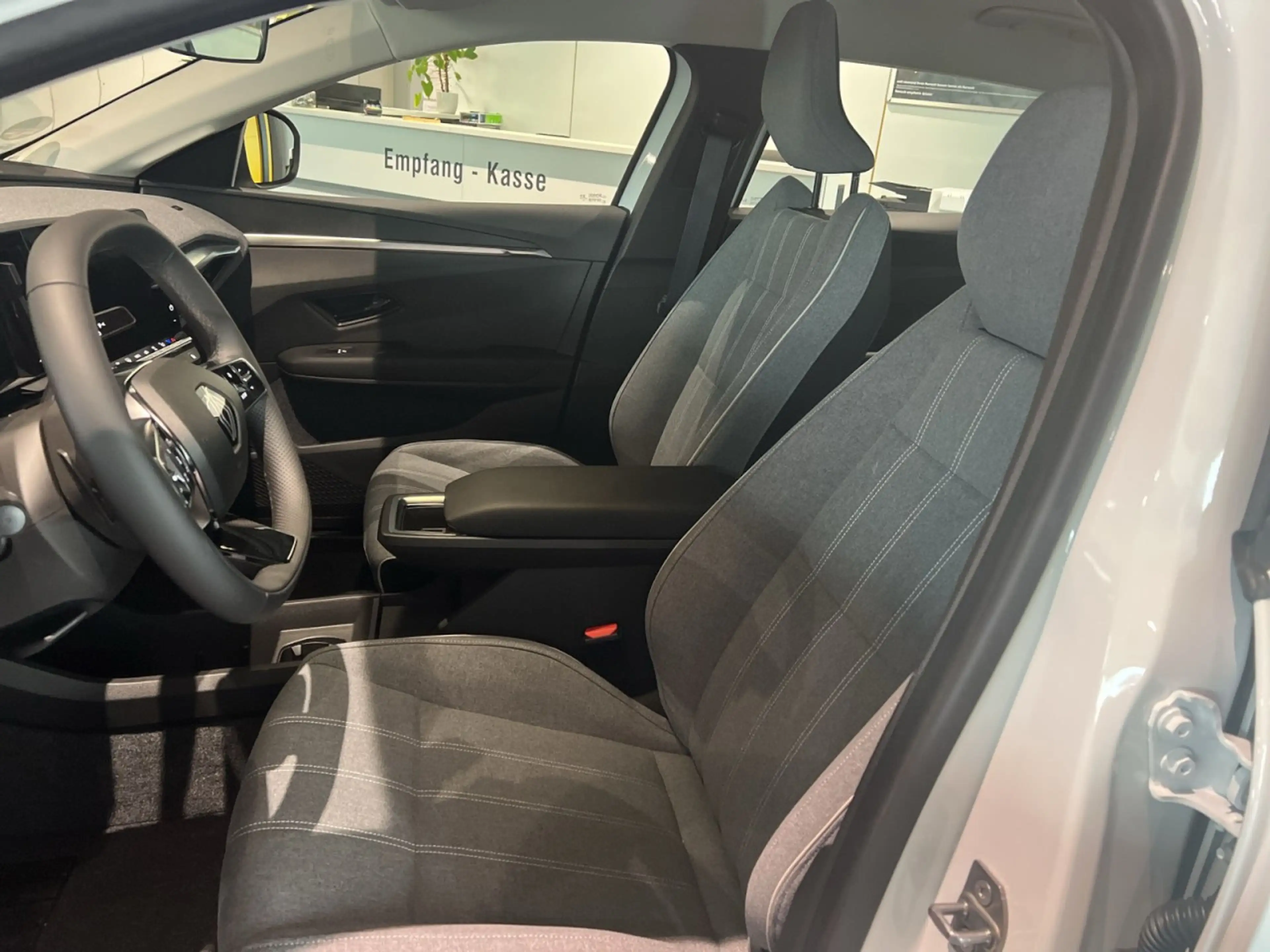 Renault Megane E-Tech Megane E-Tech Electric EV40 Equilibre Kamera — photo 11
