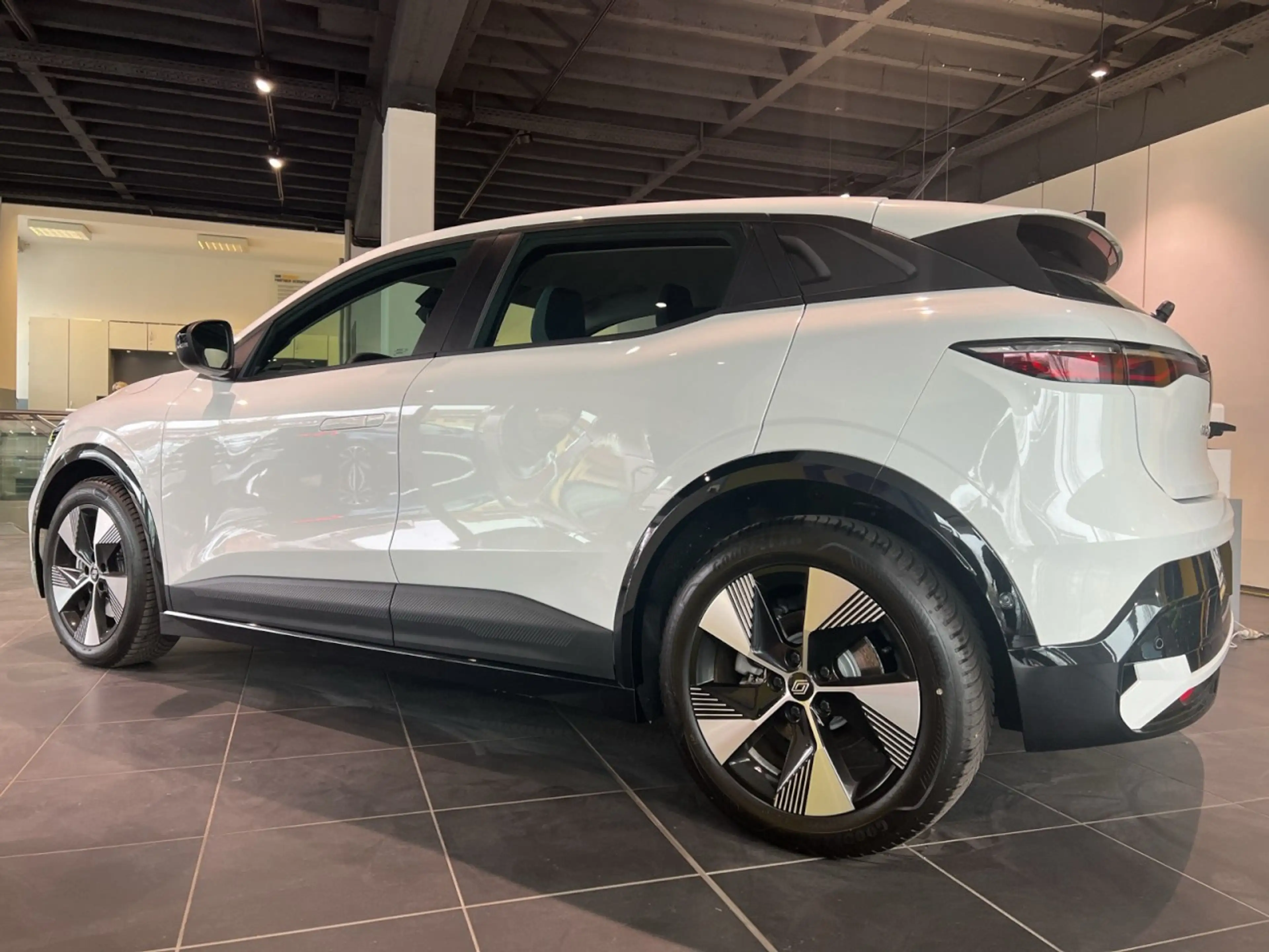 Renault Megane E-Tech Megane E-Tech Electric EV40 Equilibre Kamera — photo 5