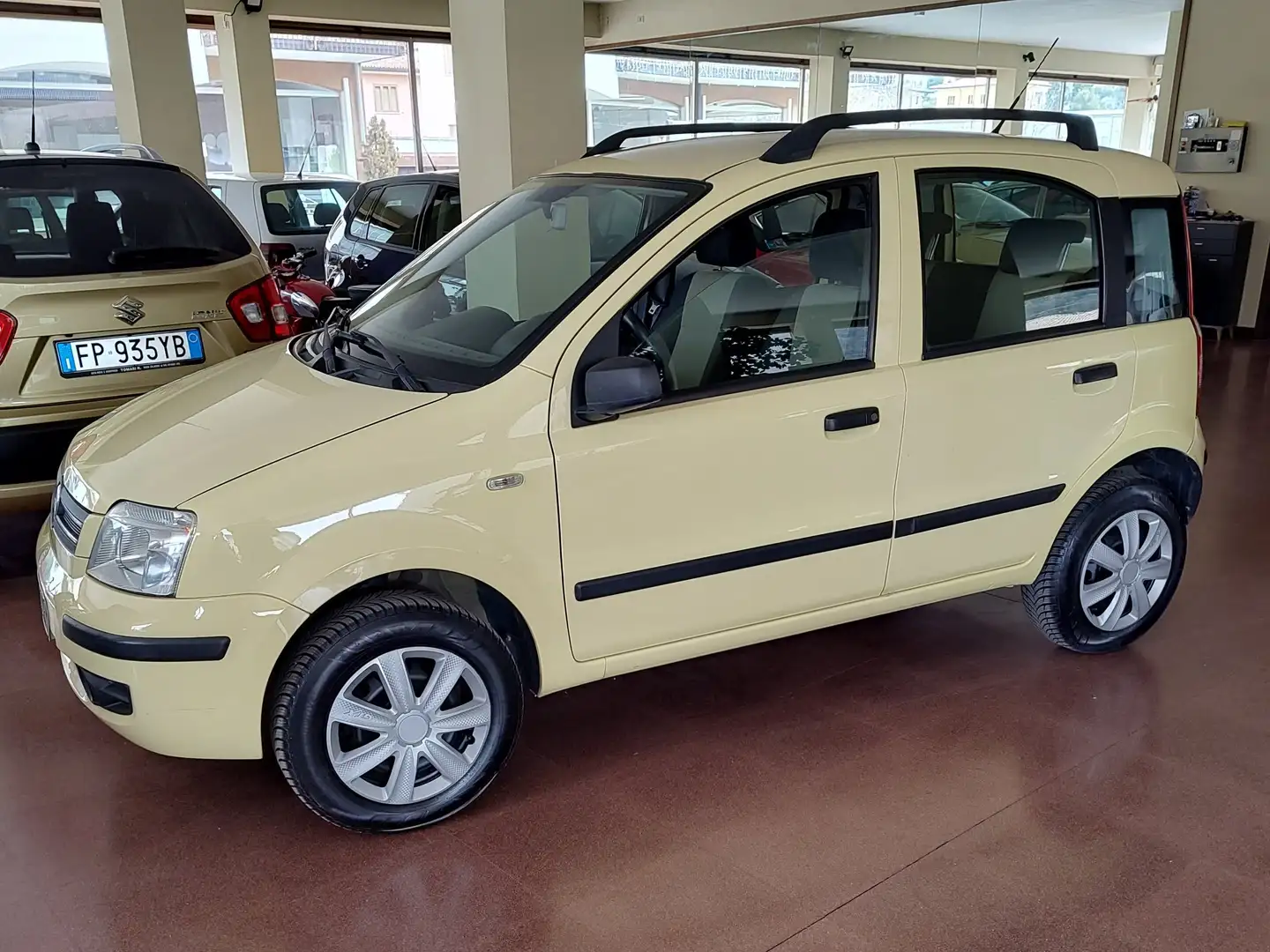 Fiat Panda Panda 1.2 natural power Dynamic Gelb - 2