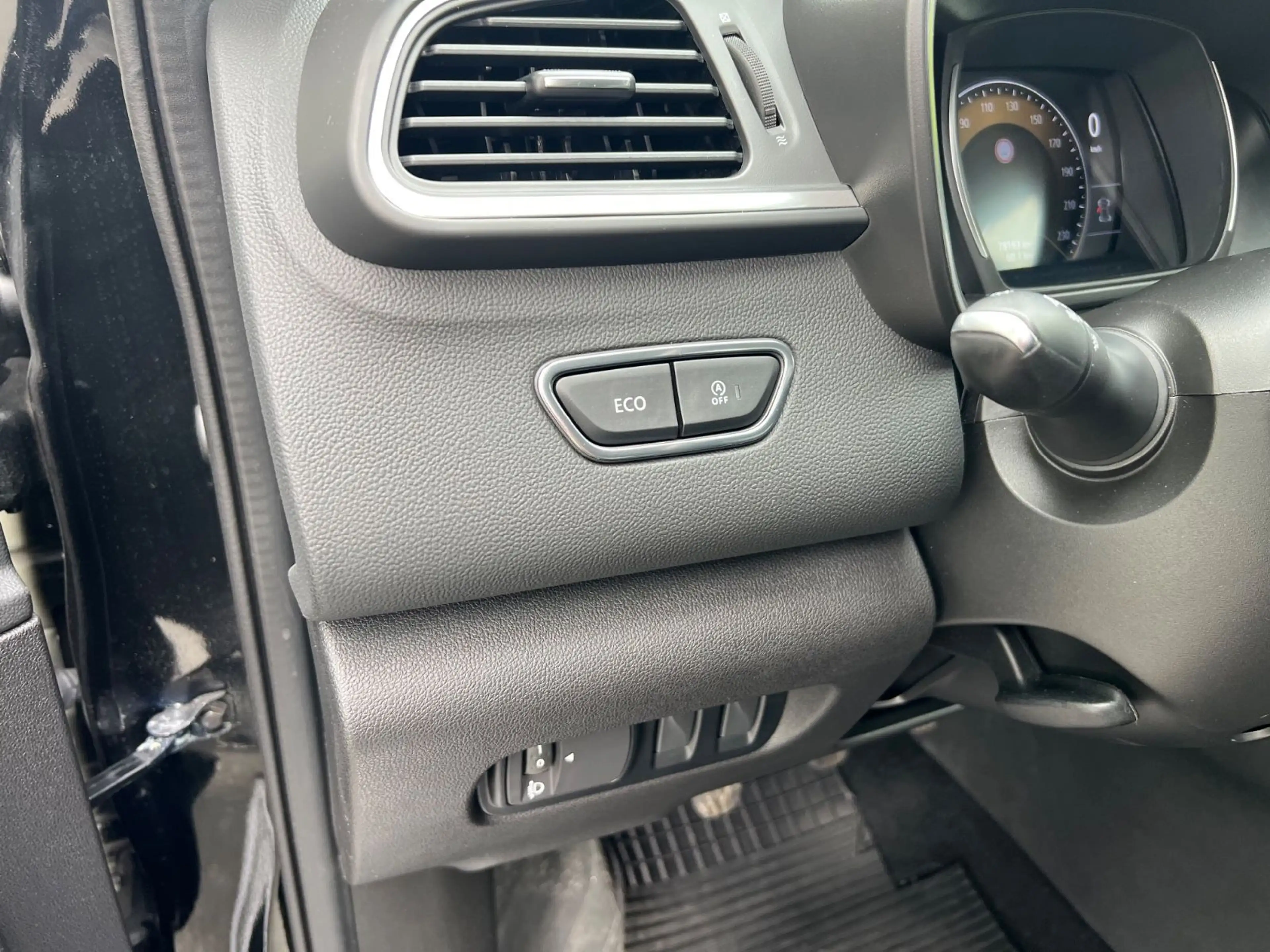 Renault Kadjar Intens*Navi*Leder*LED*Kamera* — photo 13