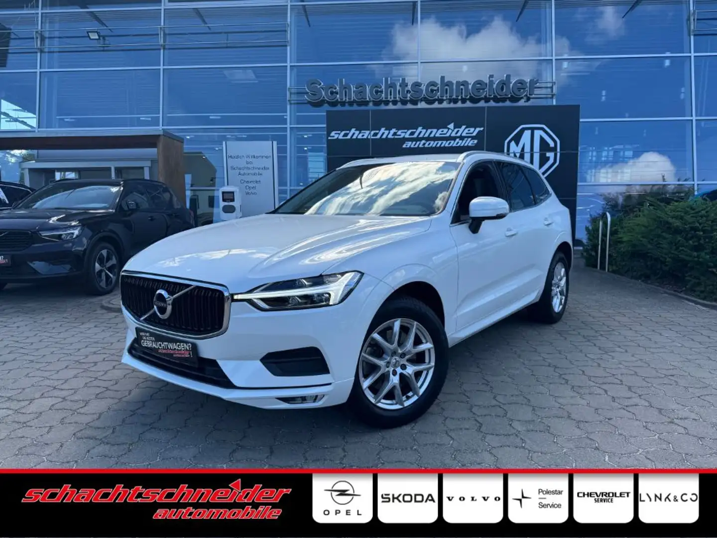 Volvo XC60 B4 B Geartr. Momentum Pro+Leder+IntelliSafePro Blanc - 1