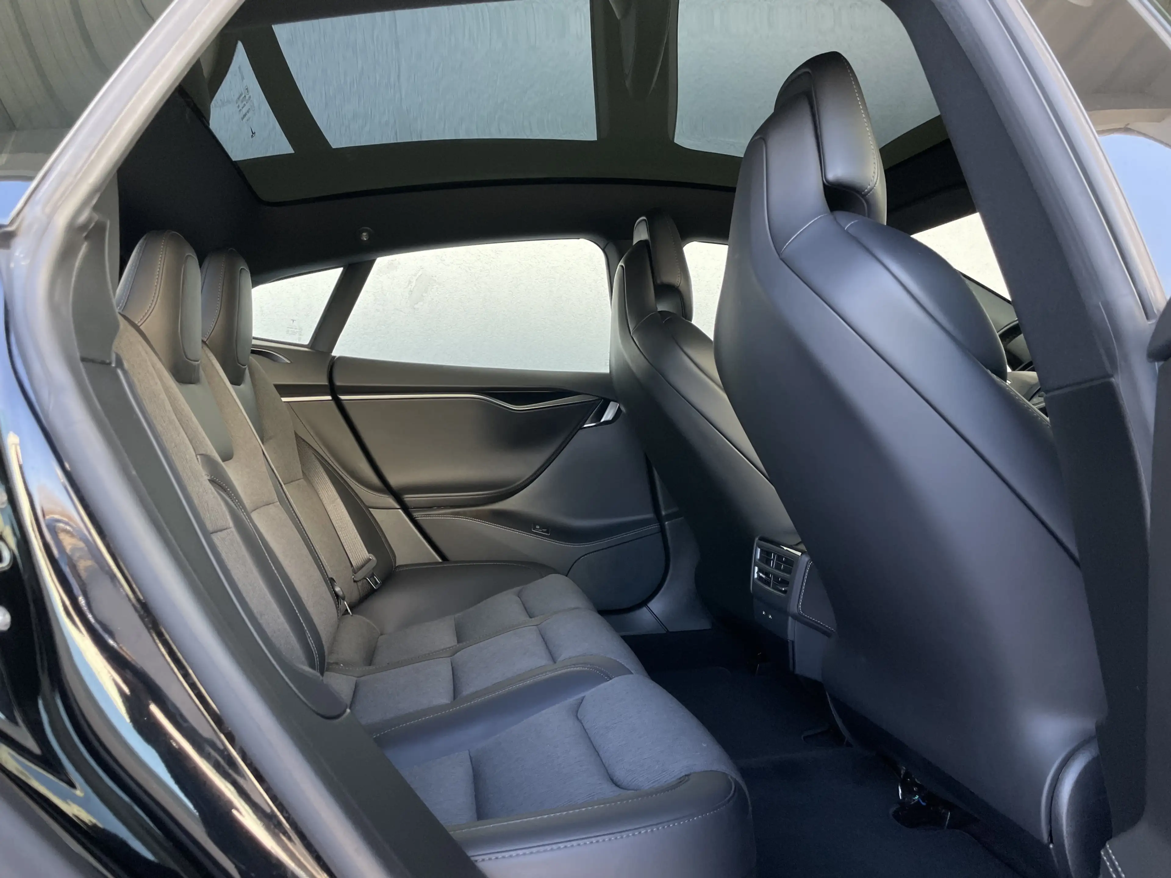 Tesla Model S *100D*DUAL MOTOR*ALLRAD*KALTWETTER*LUFT* — photo 12
