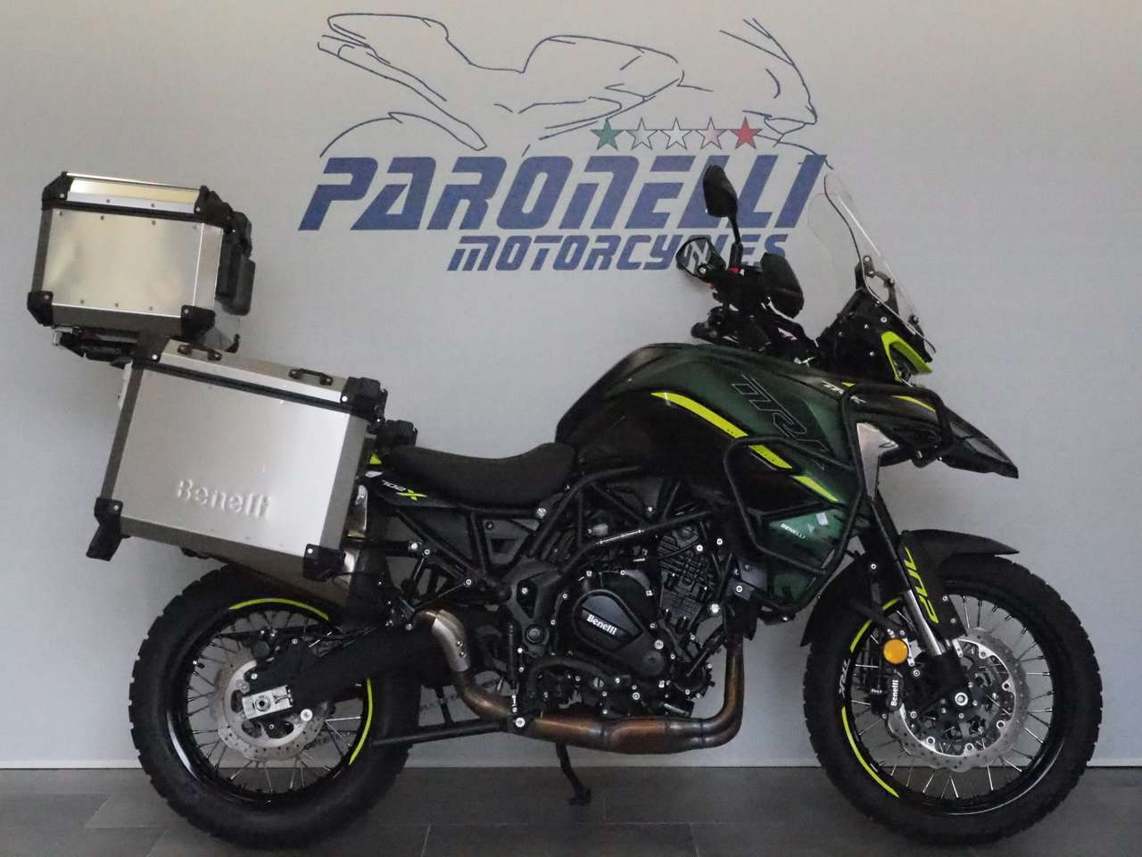 Benelli TRK 702 X
