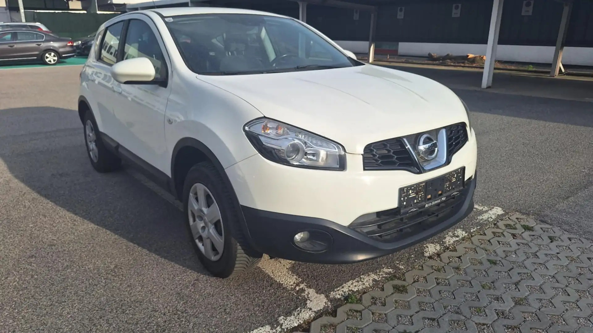 Nissan Qashqai 1,5 dCi Visia 2WD DPF - 2