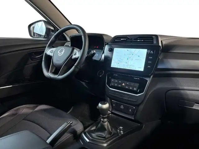 KGM Tivoli view 15