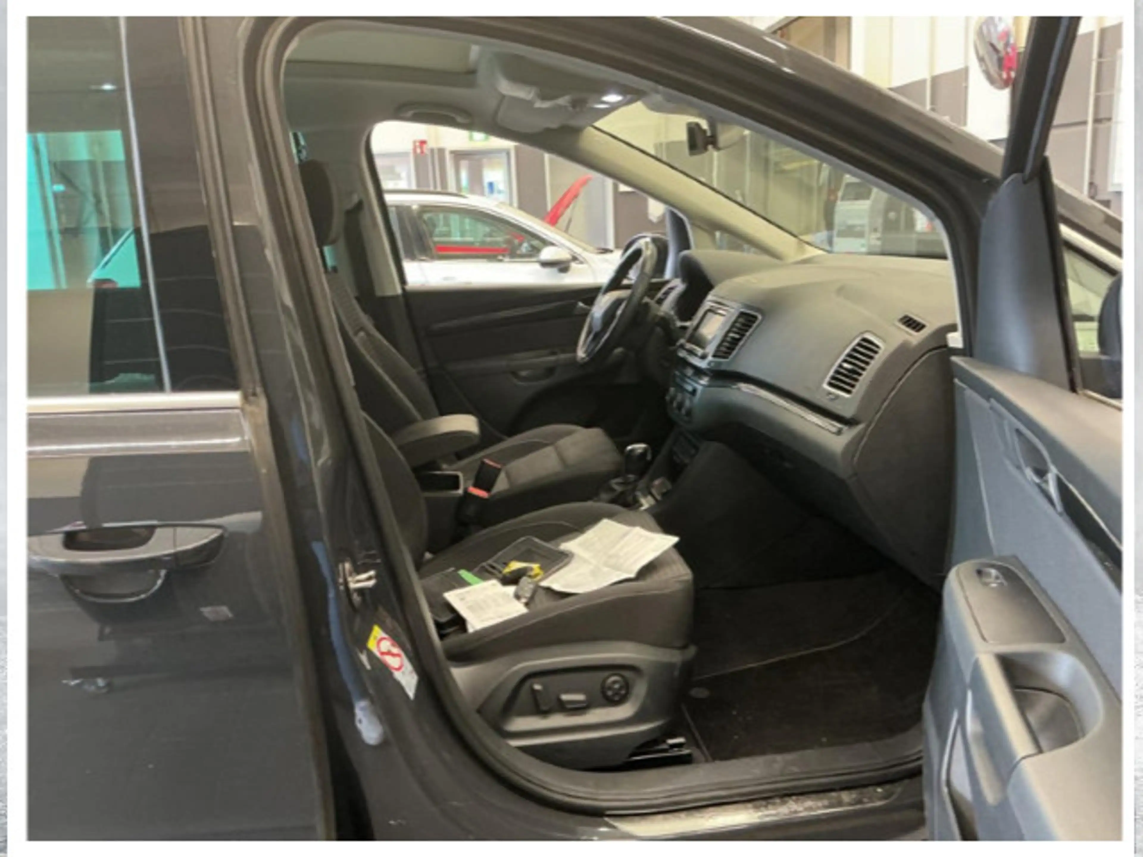 SEAT Alhambra 1.4 TSI Xcellence — photo 4
