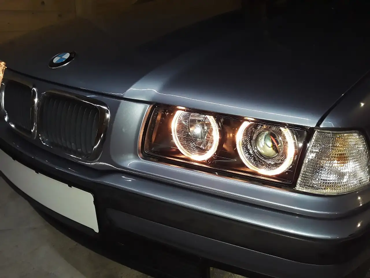 BMW 318 iA E36, Klima, Velours-Sitze uvm., foto 8