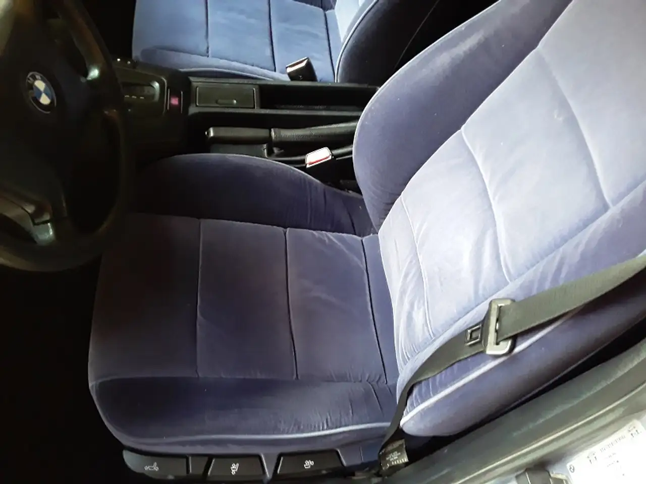 BMW 318 iA E36, Klima, Velours-Sitze uvm., foto 12