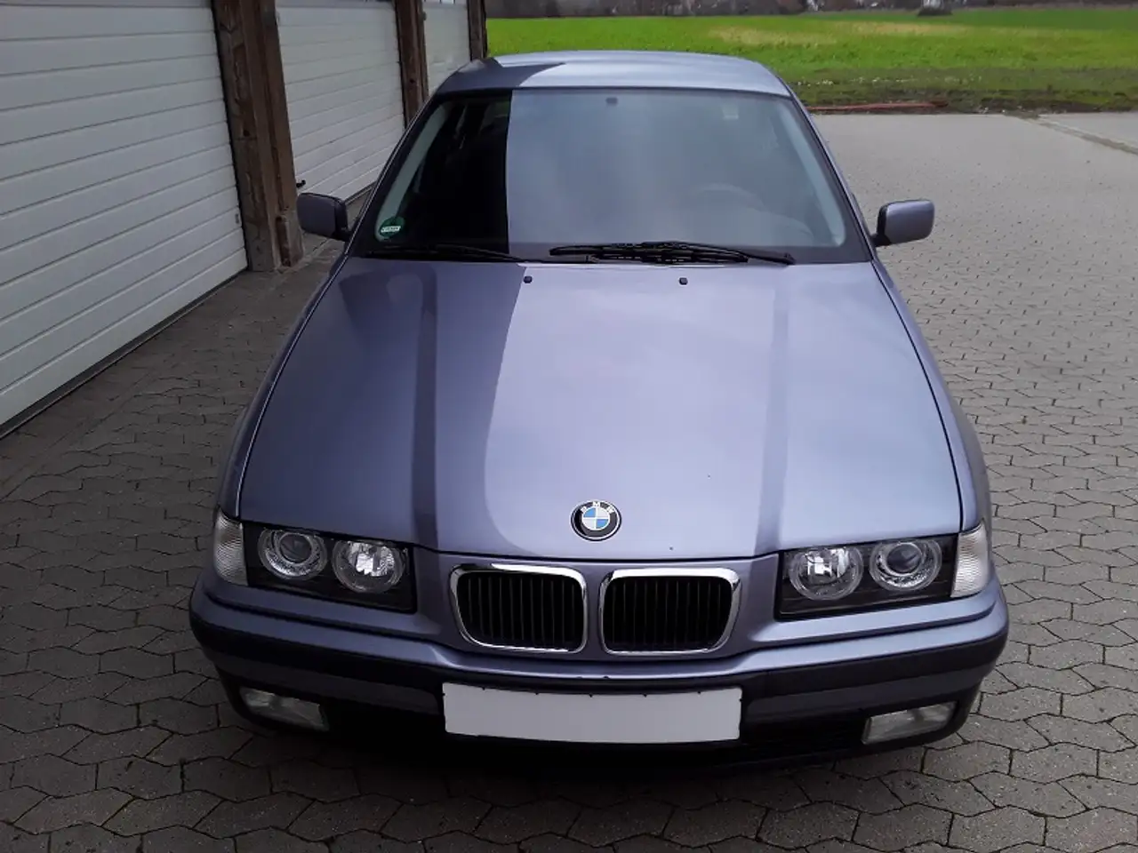 BMW 318 iA E36, Klima, Velours-Sitze uvm., foto 3