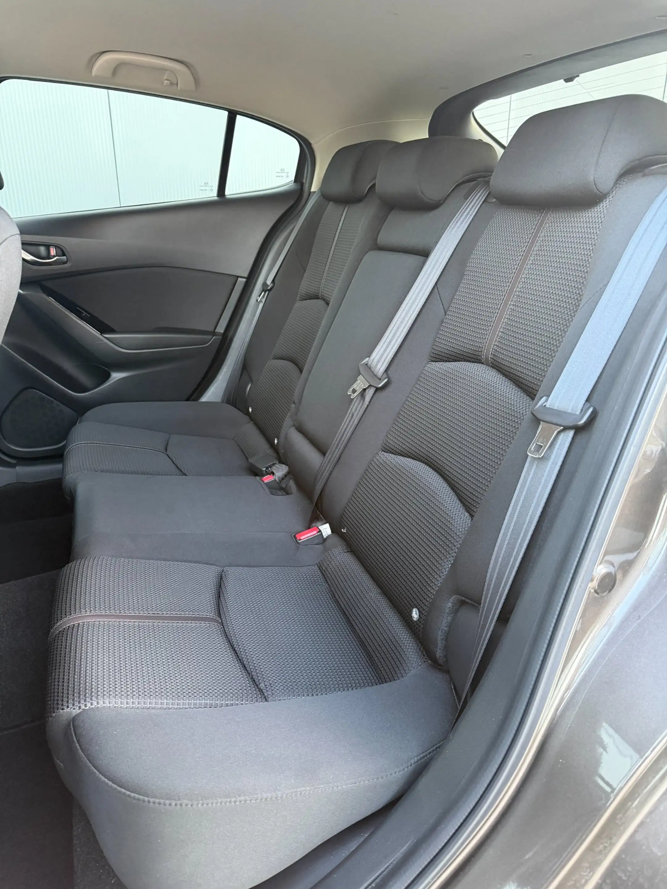 Mazda 3 2.0 SkyActiv-G 120 GT-M Automaat — photo 19
