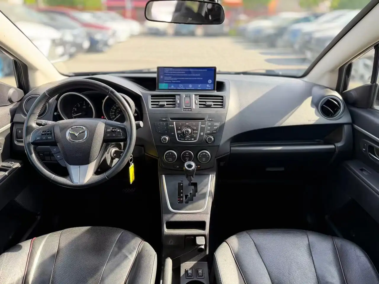 Mazda 5 снимка Mazda 5