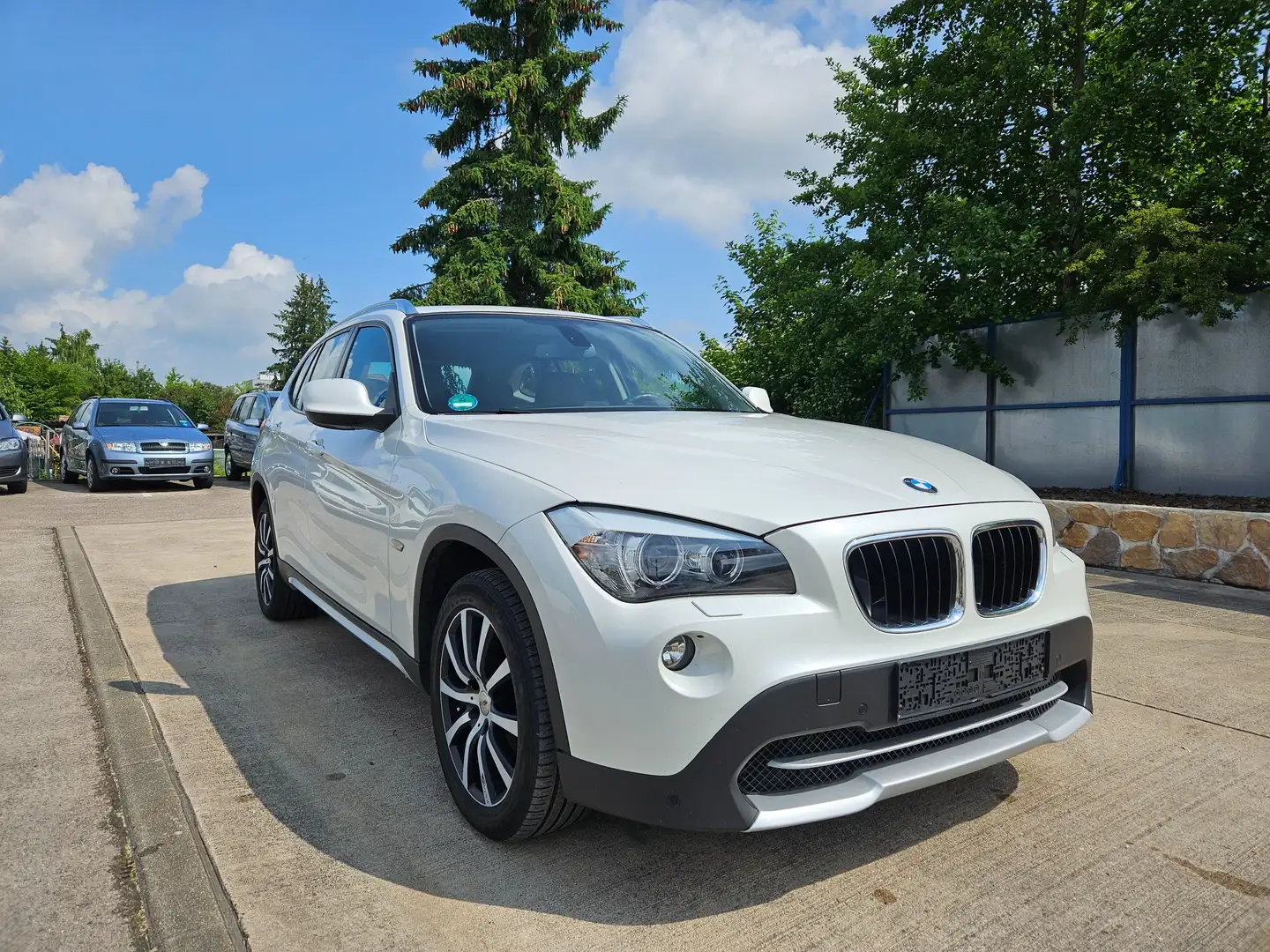 BMW X1 20 d X-LINE Blanc - 1