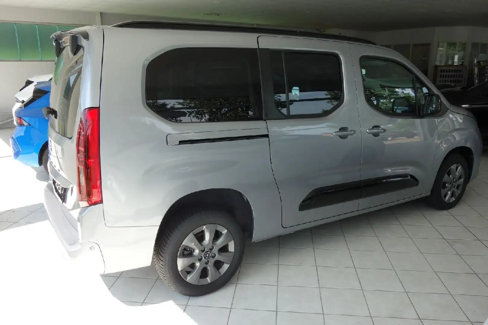 Opel Combo Life E GS XL Grau - 2