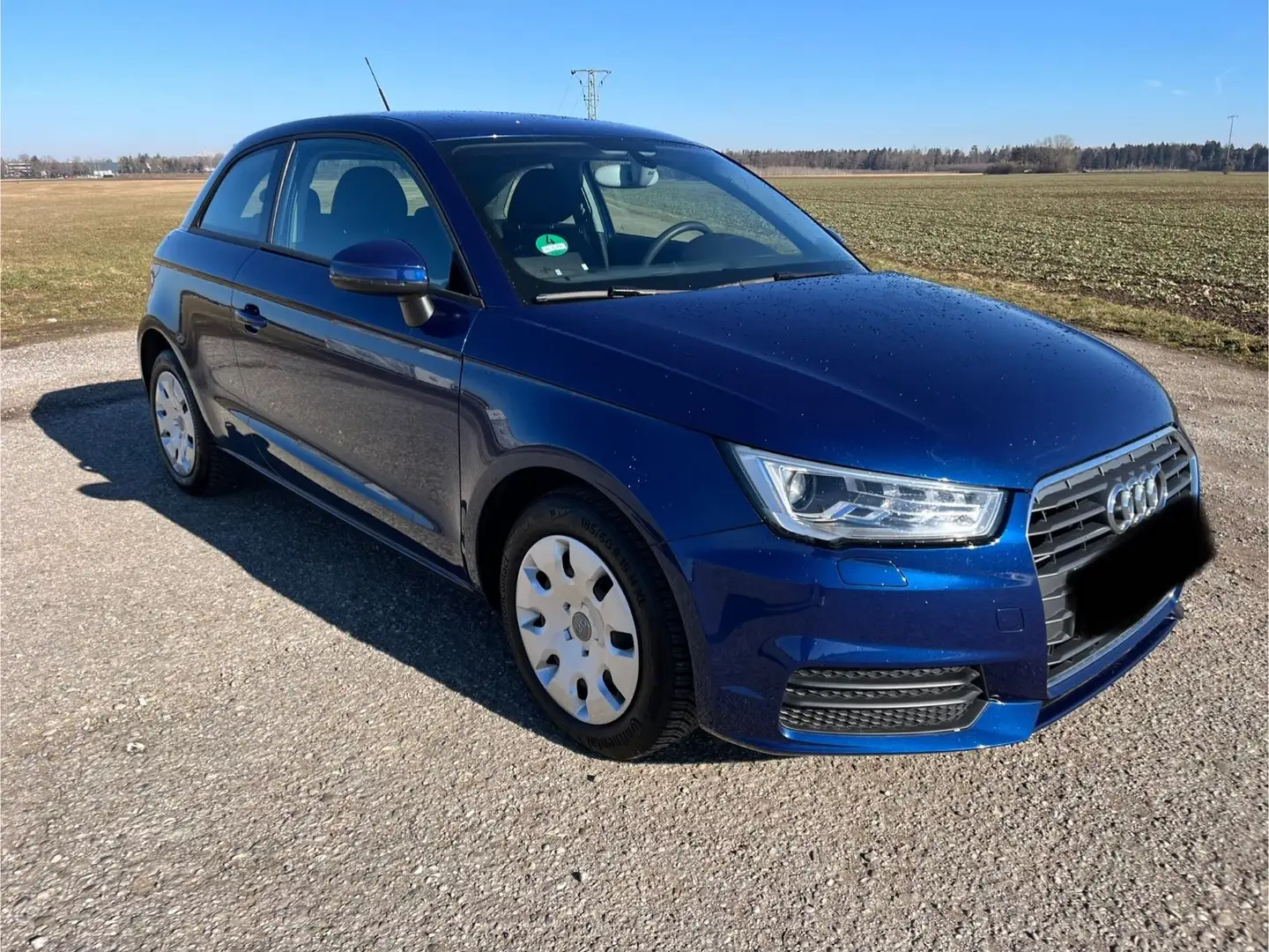Audi A1 1.0 TFSI ultra design , 95000 KM , Tüv 2/27 Blau - 1