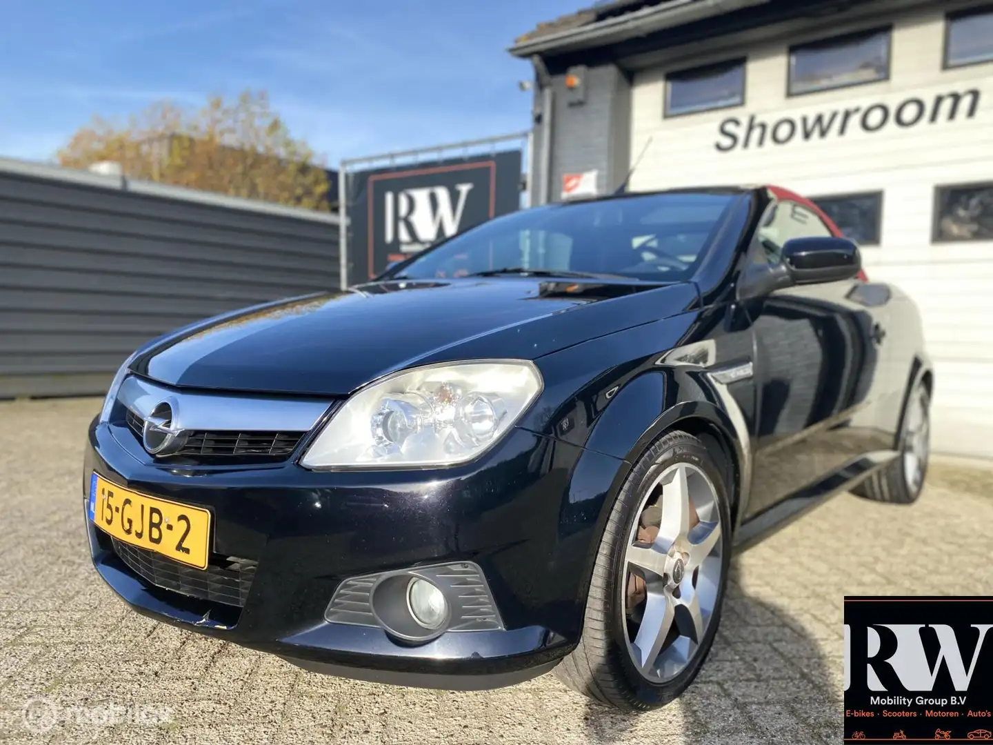 Opel Tigra TwinTop 1.8-16V Linea Nera AIRCO*NAP*STOELVERWARM Schwarz - 1