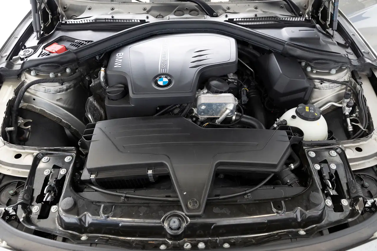 BMW 3 Series photo BMW 3 Series