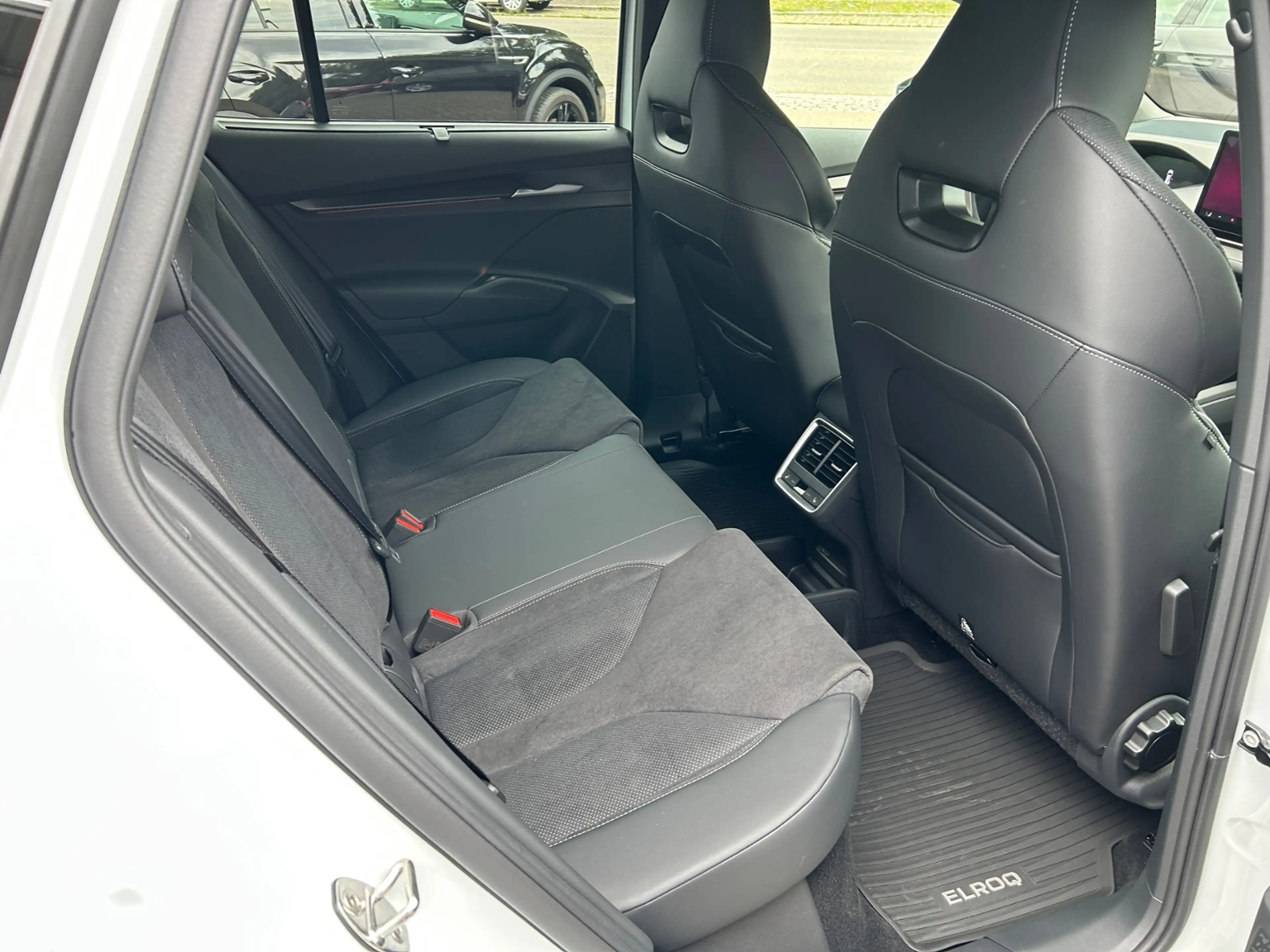 Skoda Elroq 60 Sportline, AHK, LED, Rearview, PDC, ACC KLIMA — photo 15