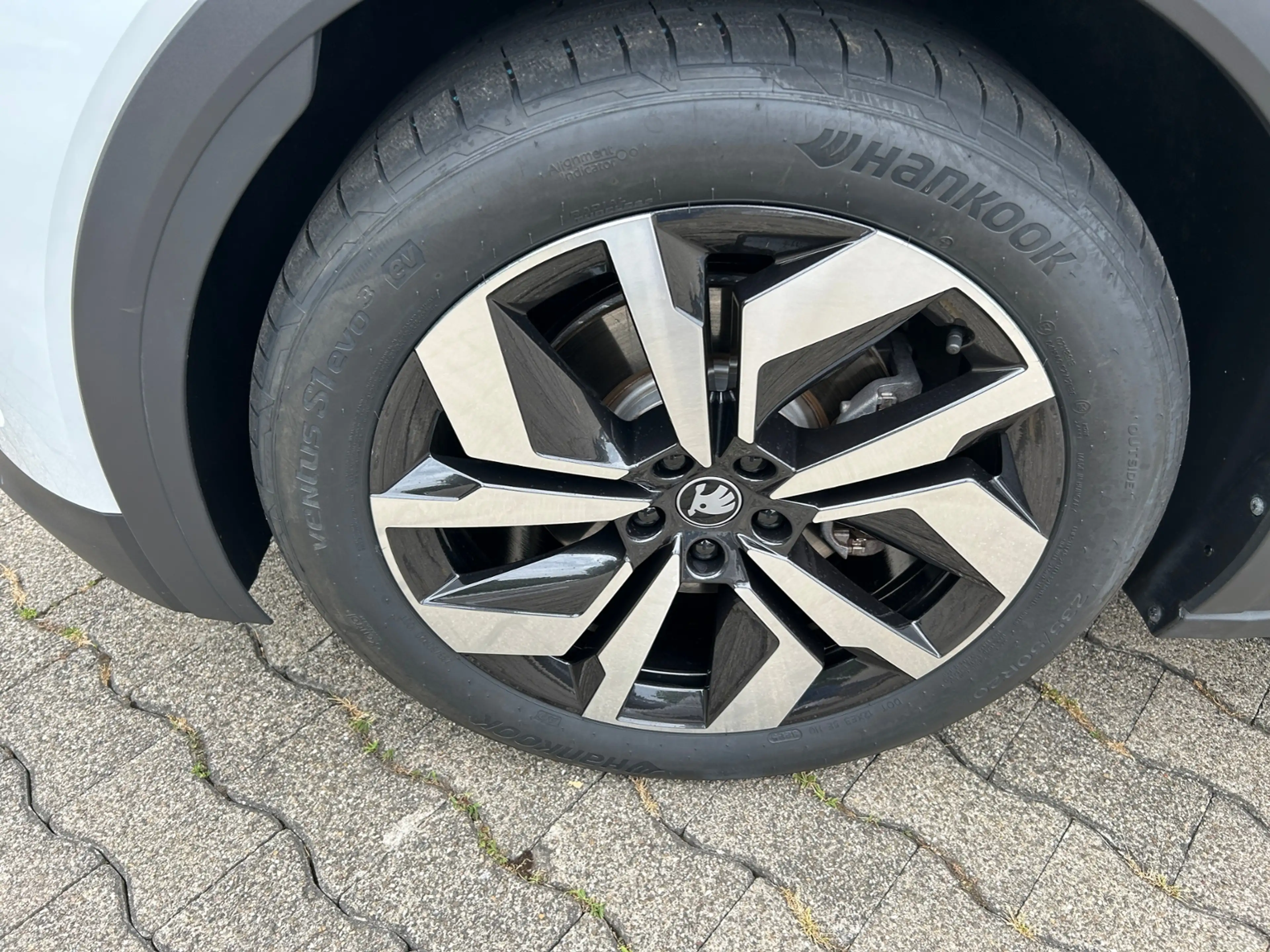 Skoda Elroq 60 Sportline, AHK, LED, Rearview, PDC, ACC KLIMA — photo 4