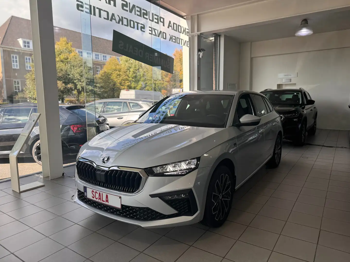 Skoda Scala 1.0 TSI Selection Zilver - 1