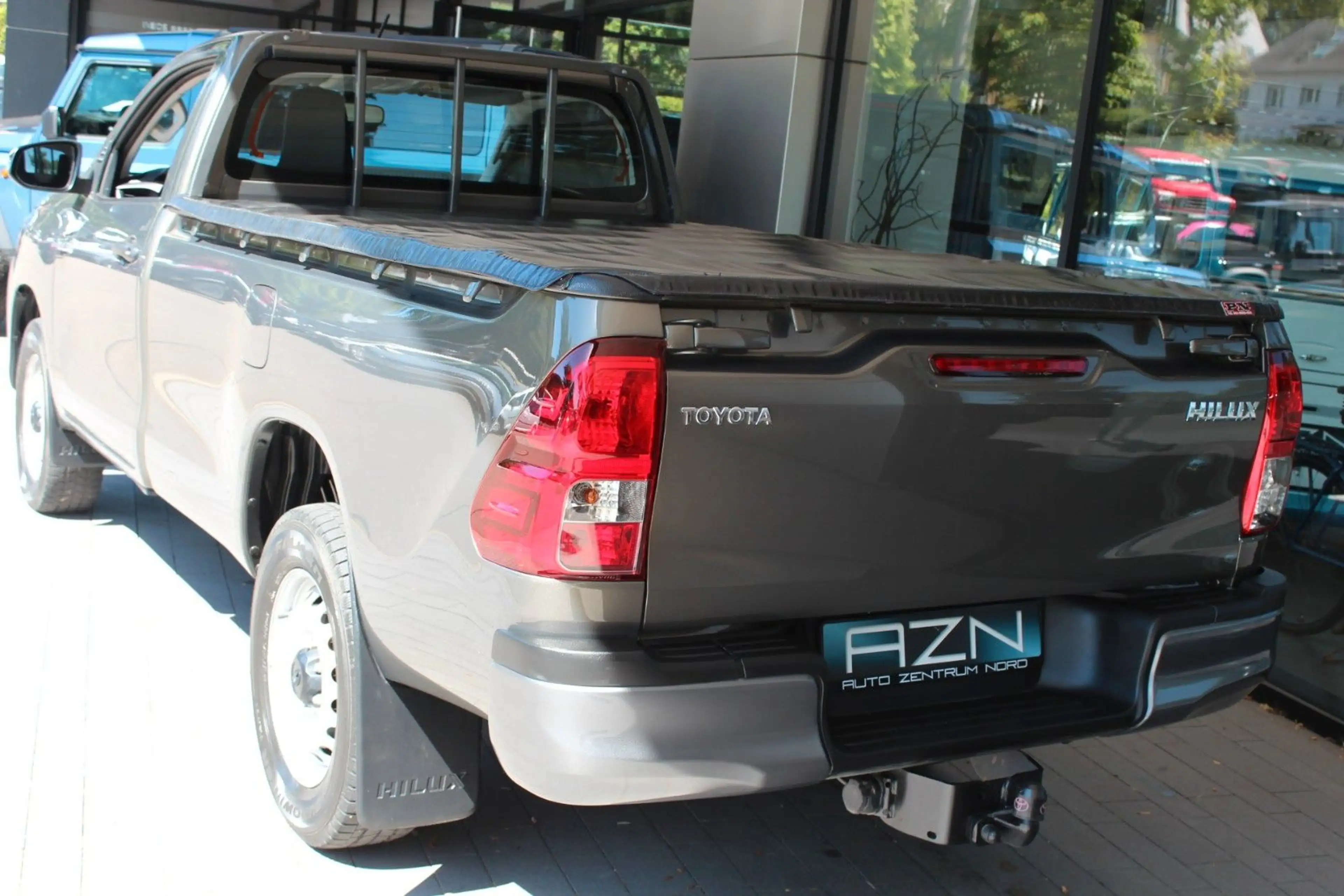Toyota Hilux Single Cab Duty 4x4 — photo 6
