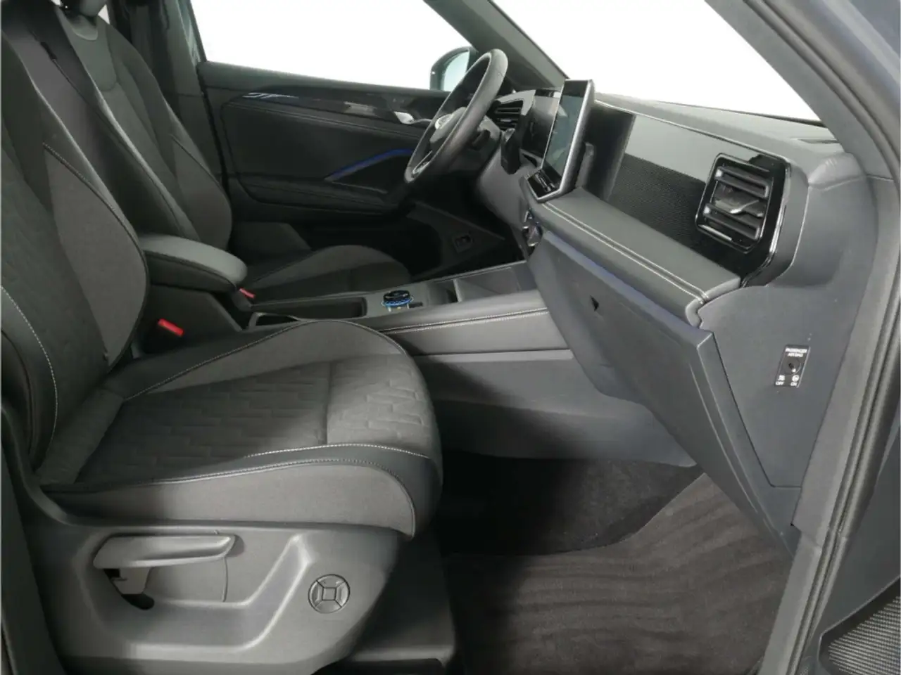 Volkswagen Tiguan 1.5 eTSI GOAL DSG NAV/LED/AHK/RFK/SH/PDC, миниатюра 29