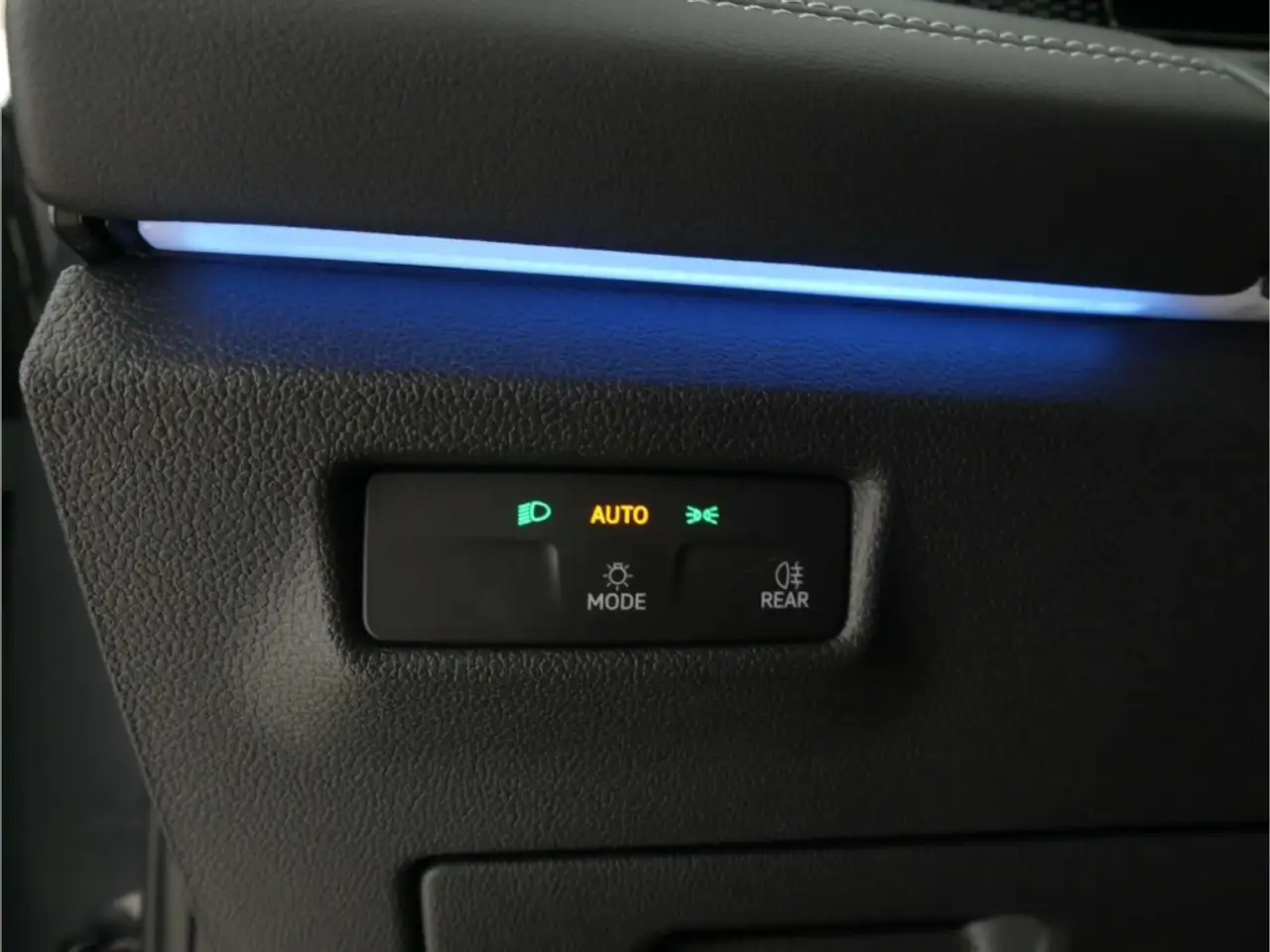 Volkswagen Tiguan 1.5 eTSI GOAL DSG NAV/LED/AHK/RFK/SH/PDC, миниатюра 19