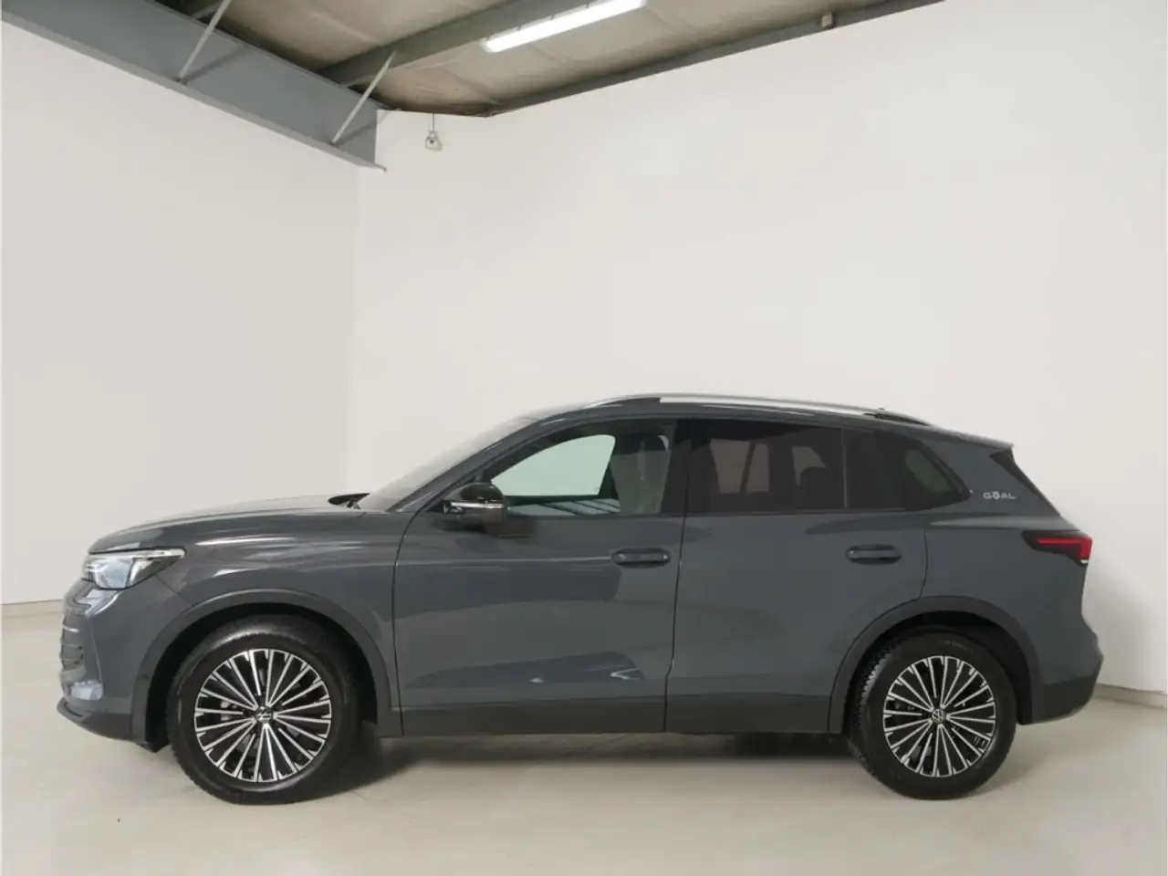 Volkswagen Tiguan 1.5 eTSI GOAL DSG NAV/LED/AHK/RFK/SH/PDC, миниатюра 6
