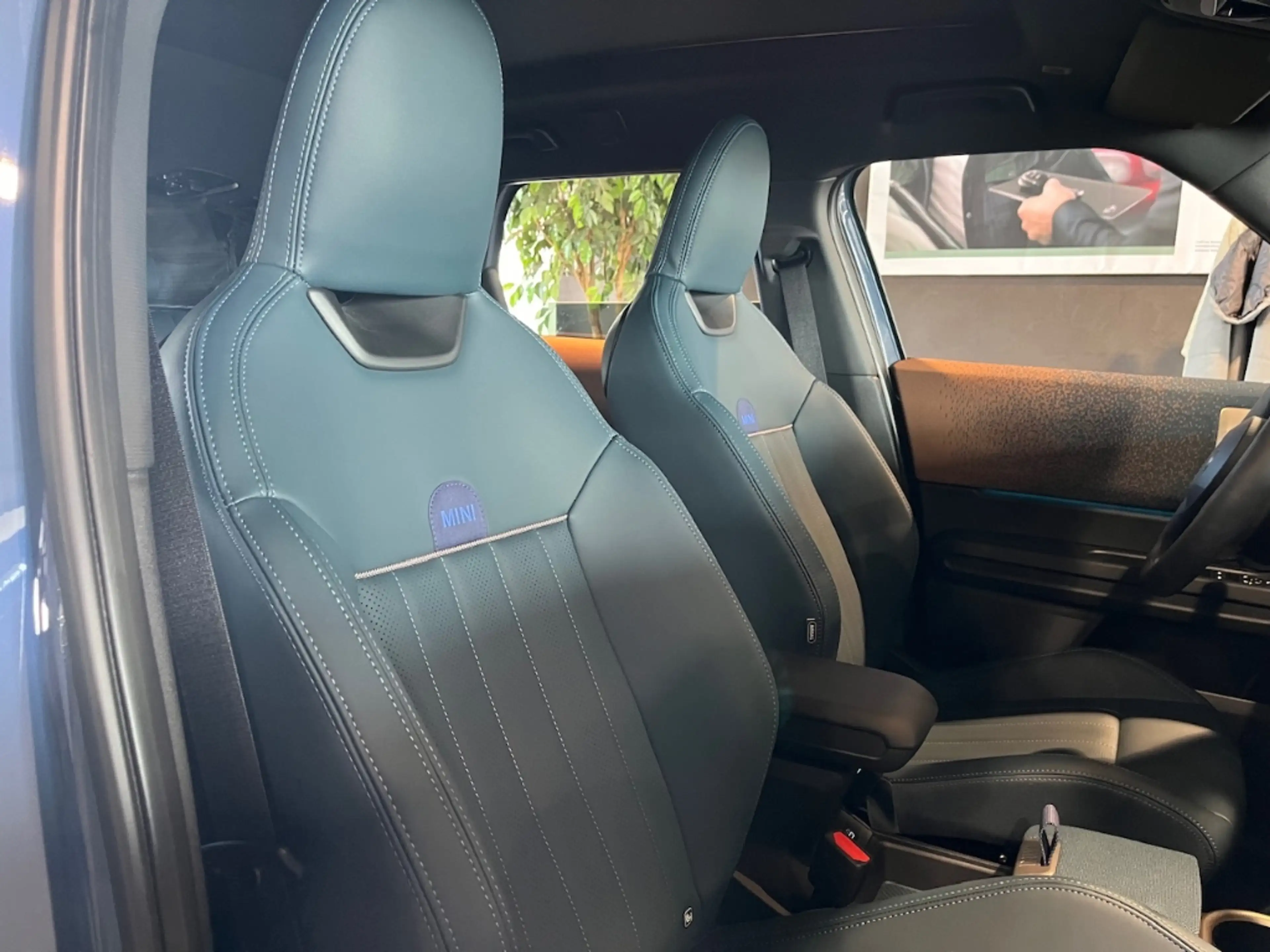 MINI Cooper S Countryman ALL4 SR20'' Paket XL PANO AHK JCW-Memo-Sitze H/K H — photo 7