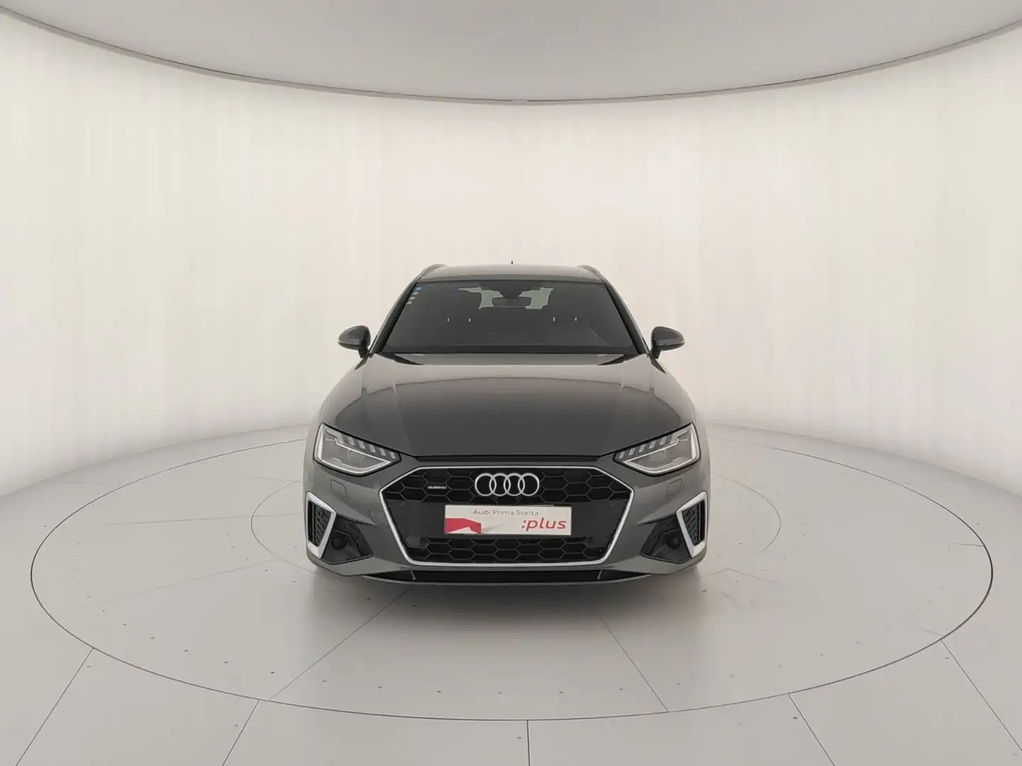 Audi A4 A4 Avant 40 2.0 TDI mhev S-line 204cv S-tronic Grigio - 2