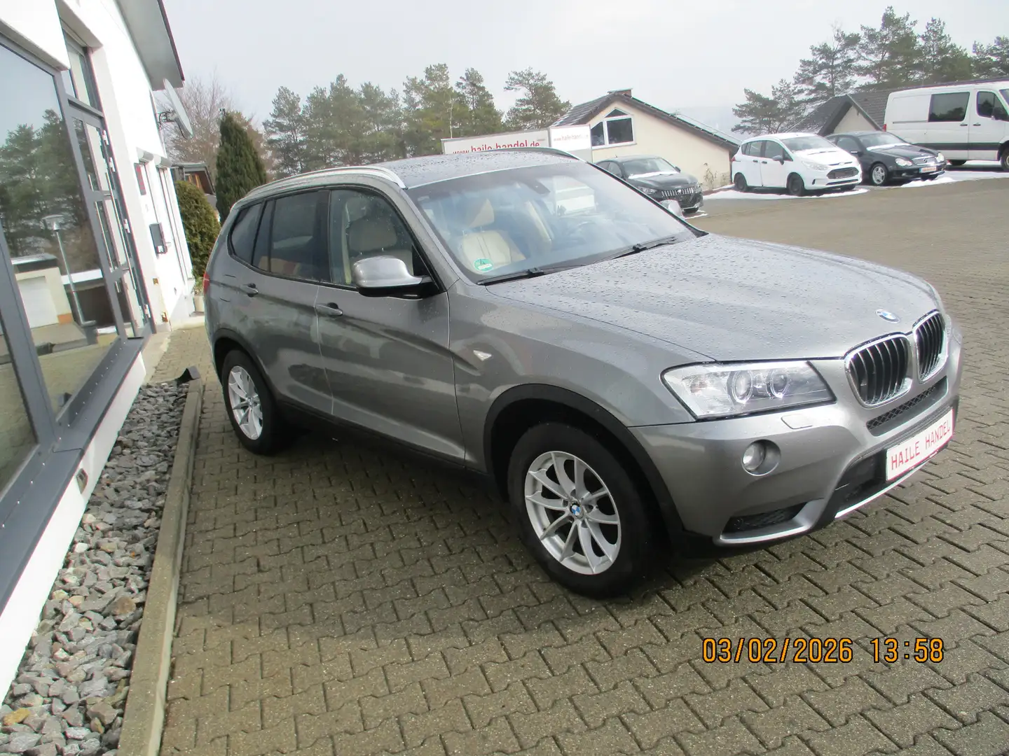 BMW X3 xDrive 20 d Gris - 2