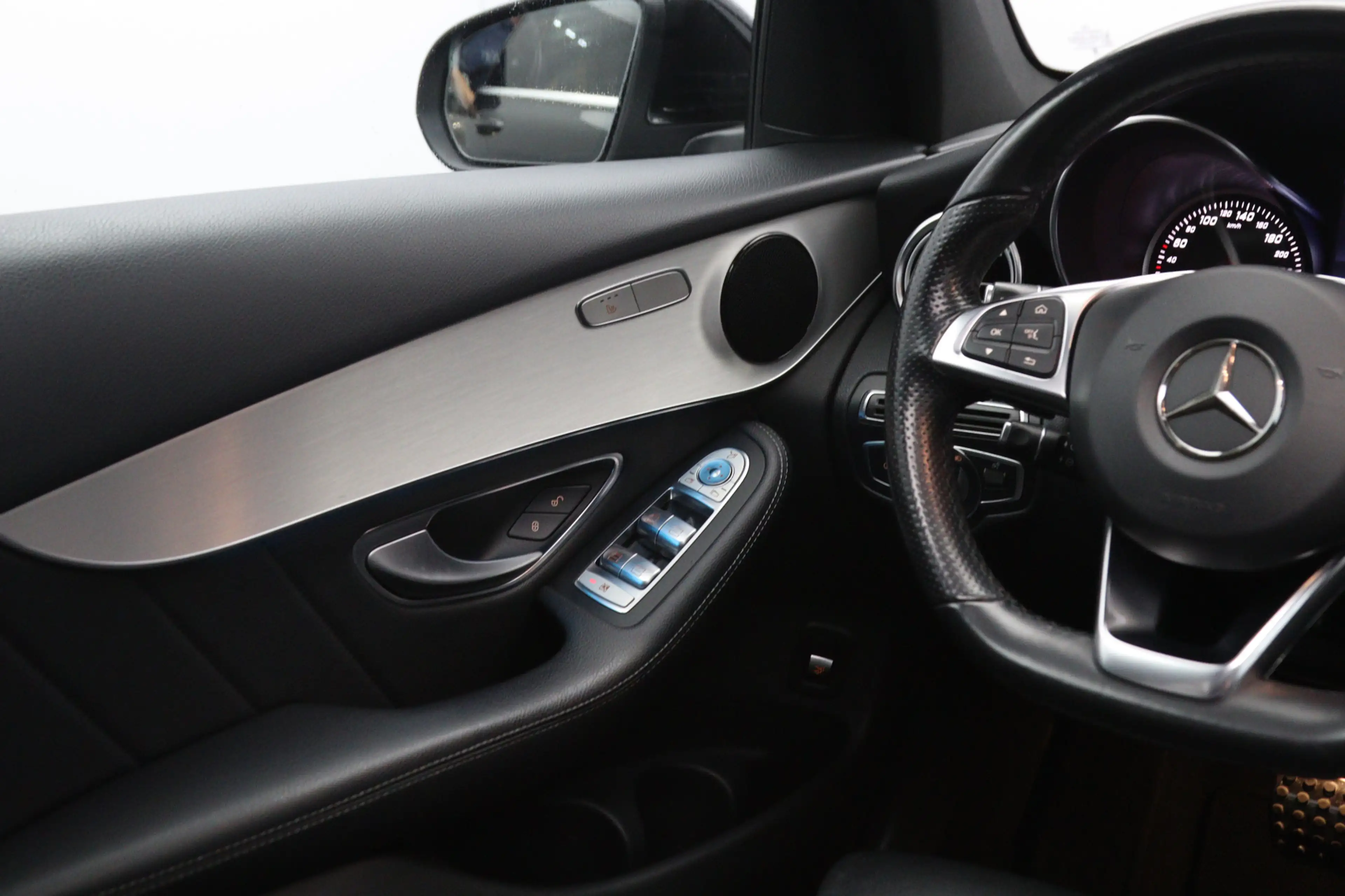 Mercedes-Benz GLC 350 350e 4MATIC 320 PK AMG-Line Ambition PHEV, Panoram — photo 18