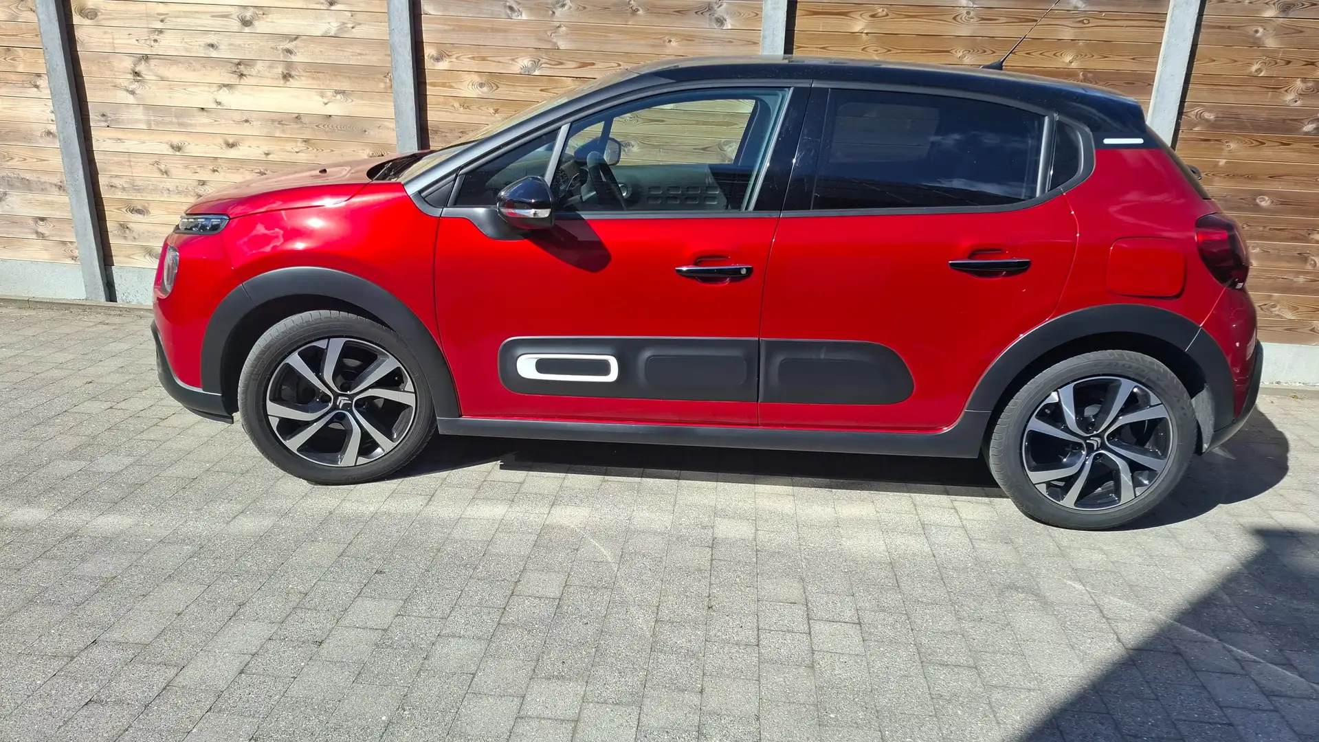 Citroen C3 C3 Pure Tech 83 S Rouge - 1