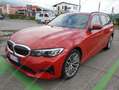 BMW 320 Serie 3 G21 320d Touring mhev 48V Sport auto Rood - thumbnail 1