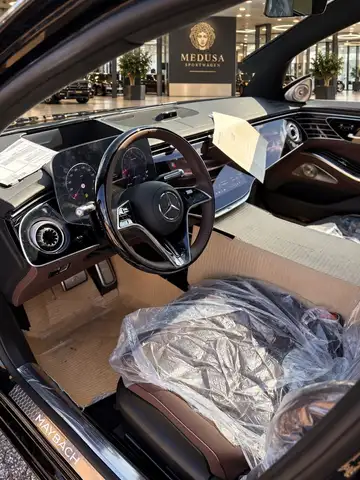 Mercedes-Benz S-Class view 8
