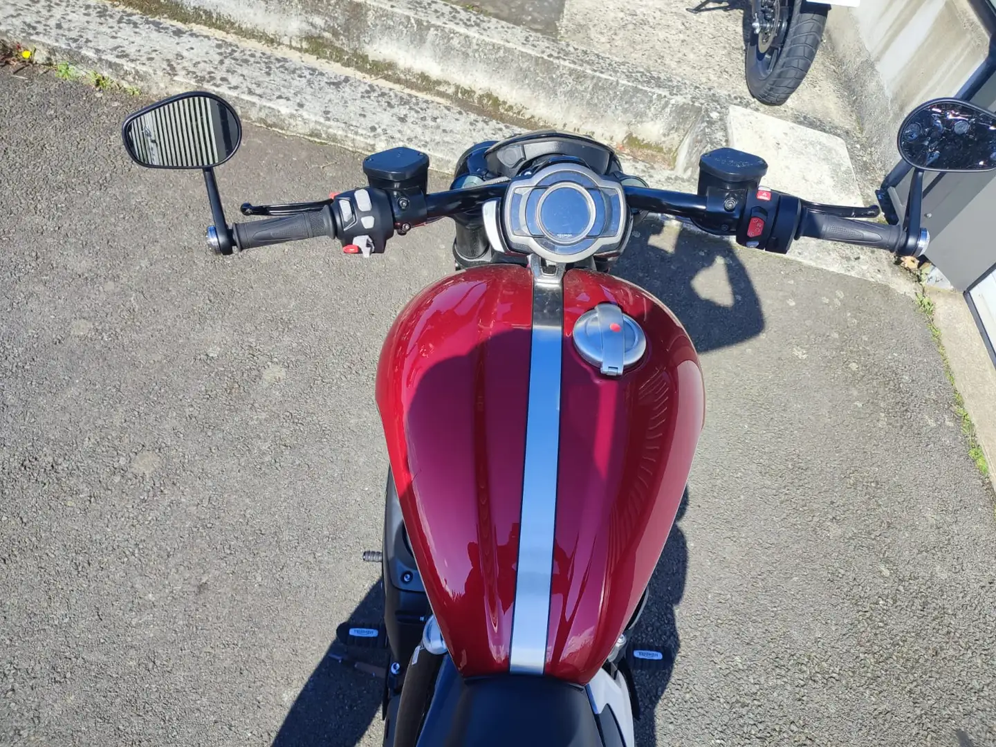 Triumph Rocket 3 R Rouge - 2