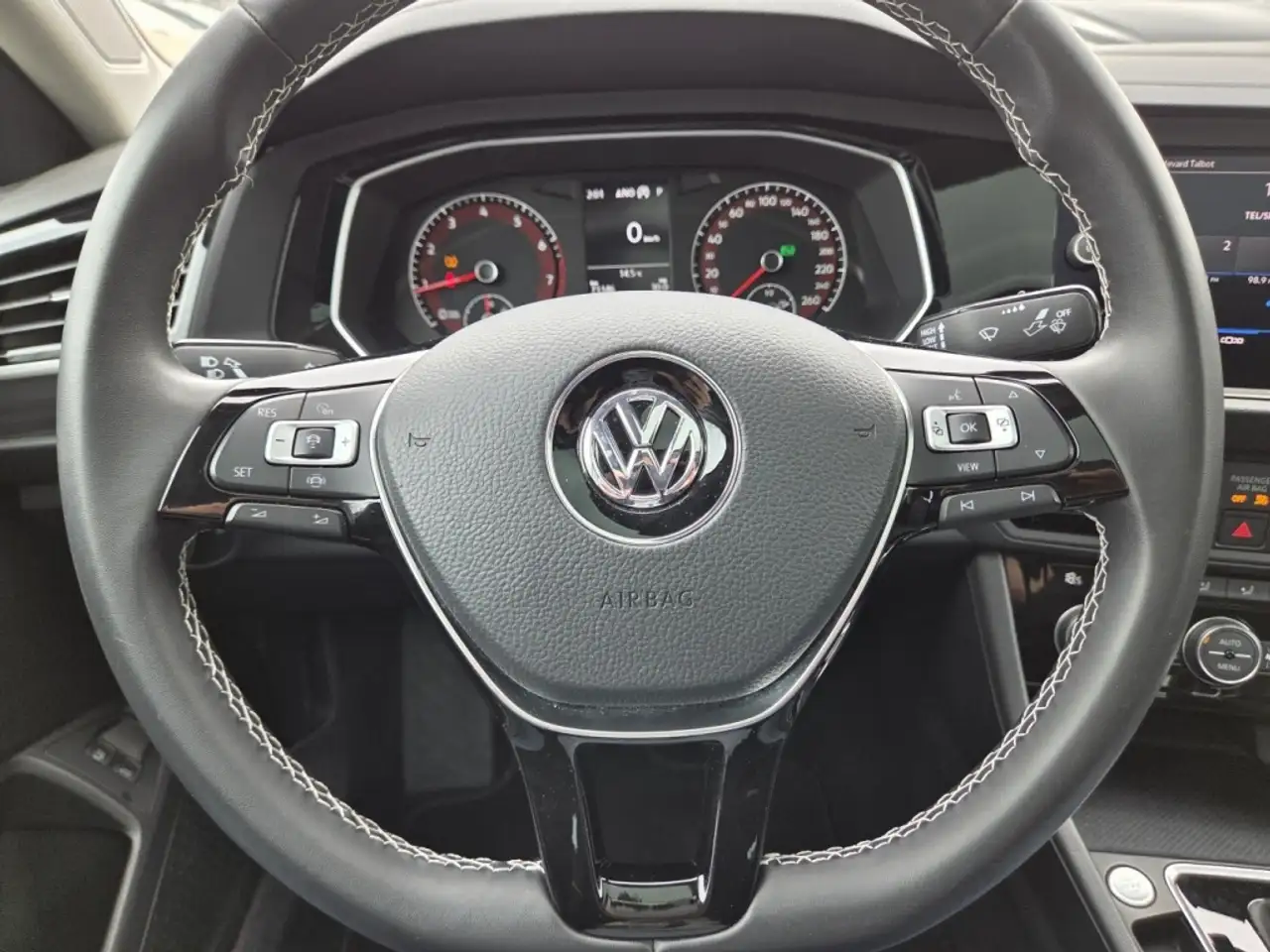 Volkswagen Jetta снимка Volkswagen Jetta