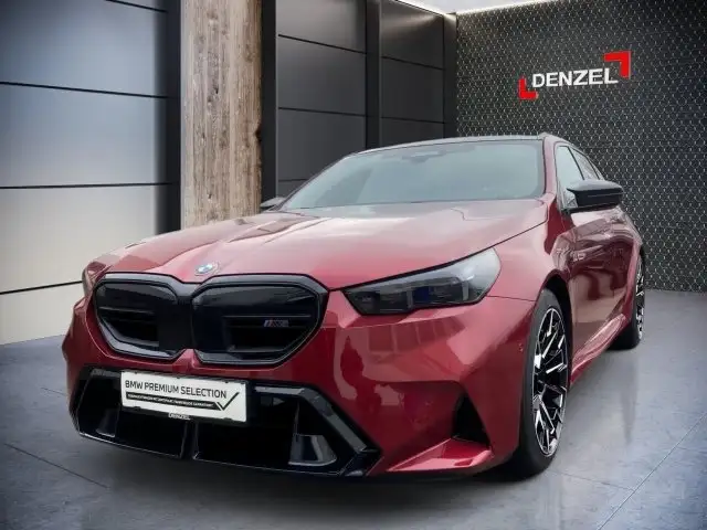 BMW M5 Touring Ansicht 2