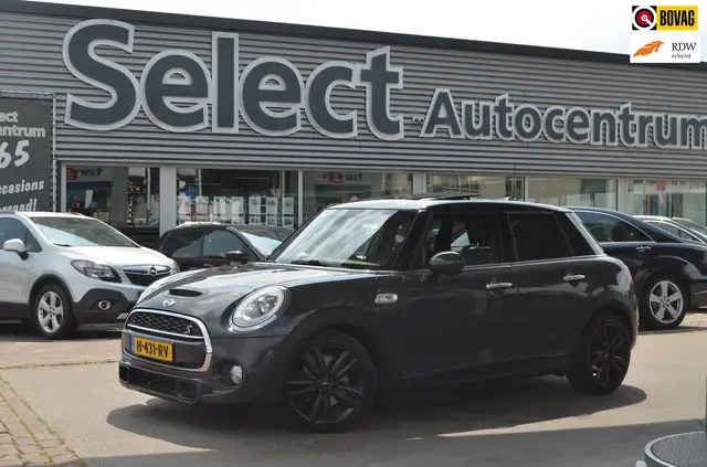 MINI Cooper S 5-Deurs 2.0 Pepper Serious Business|AUTOMAAT|PANO|