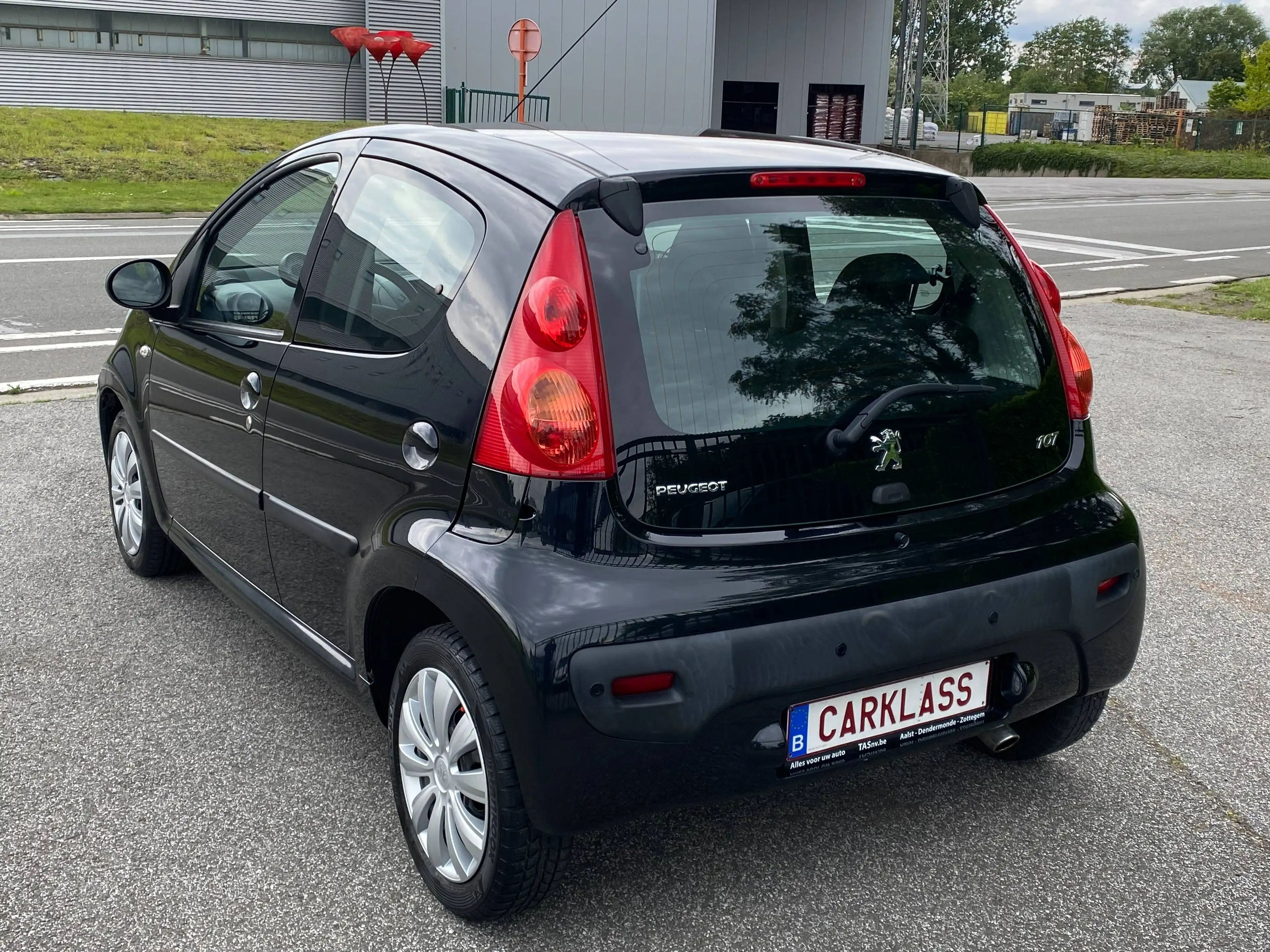 Peugeot 107 — photo 3